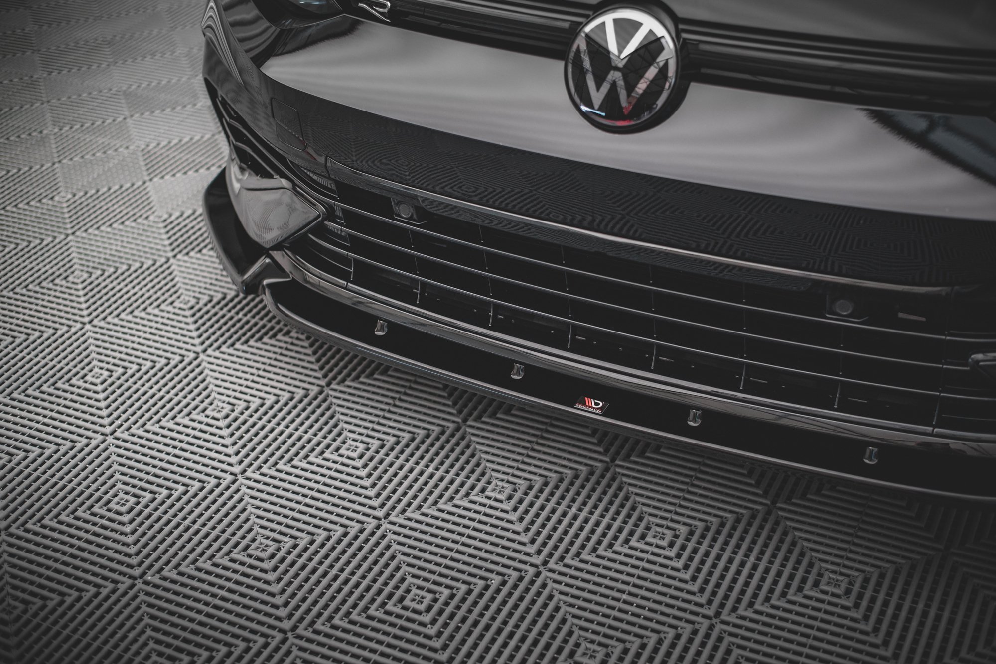 Front Splitter V.2 Volkswagen Golf R Mk8 - Image 3