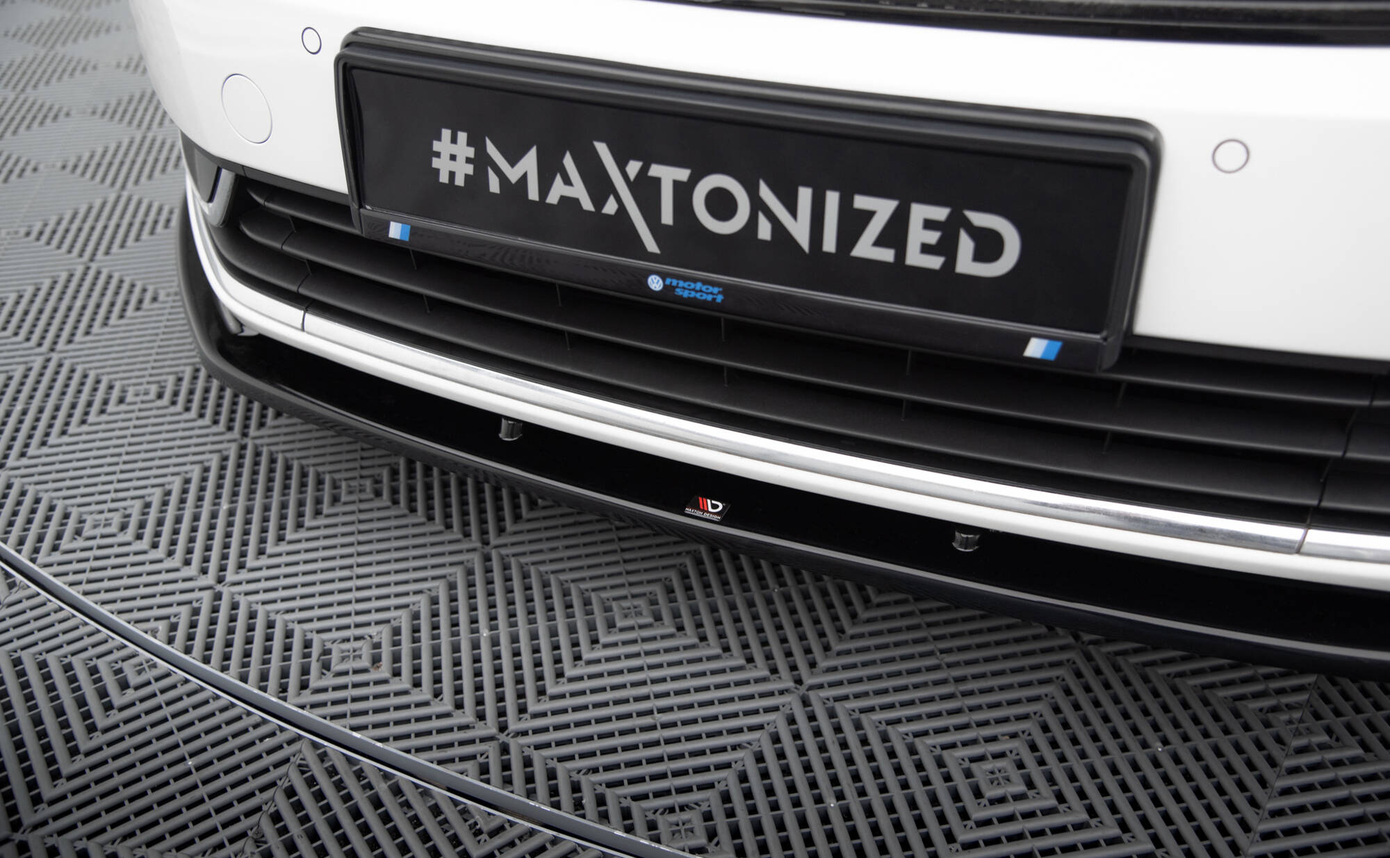 Front Splitter V.2 Volkswagen Passat B7 - Image 3