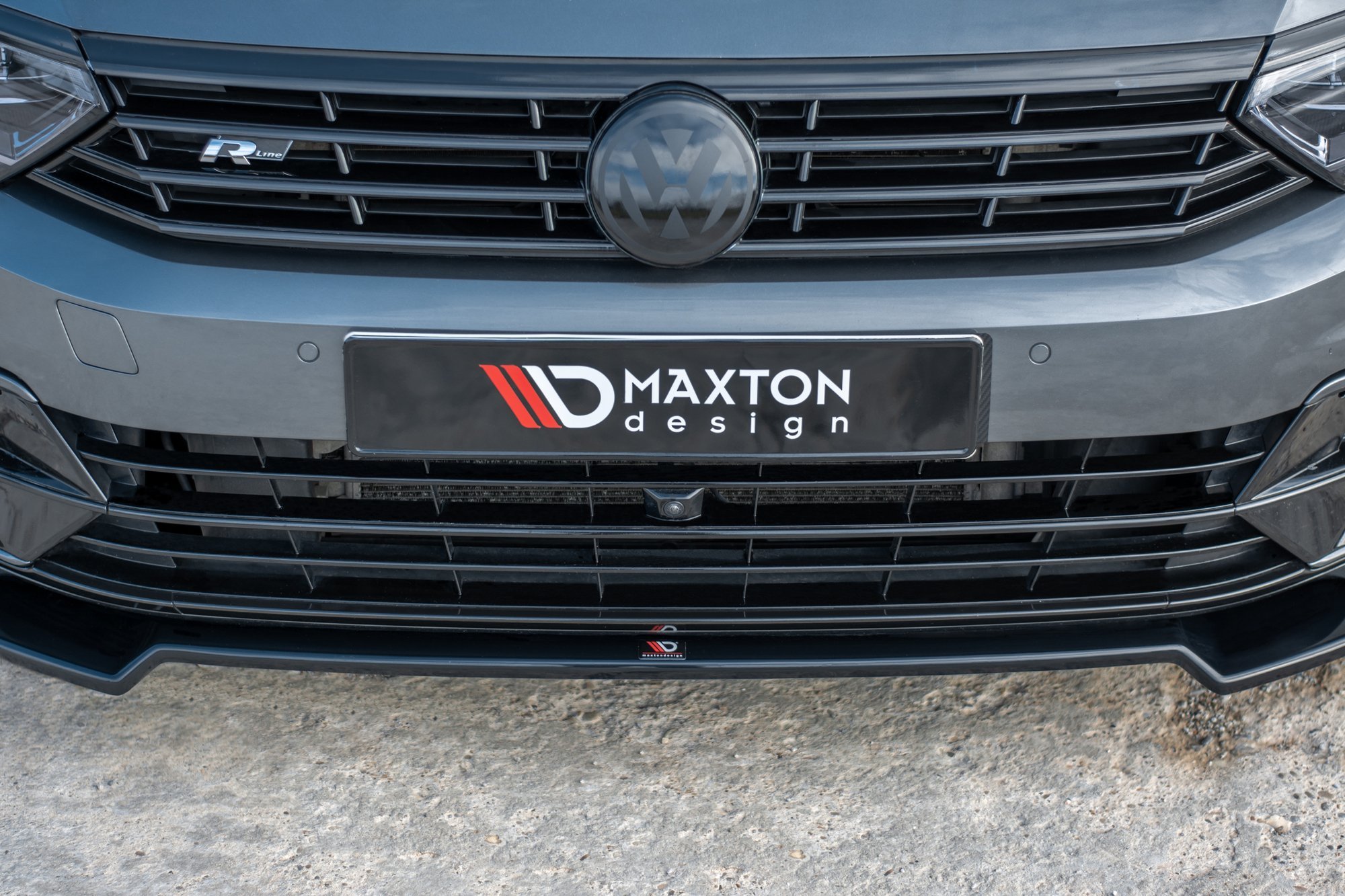 Front Splitter V.2 Volkswagen Passat R-Line B8 - Image 2