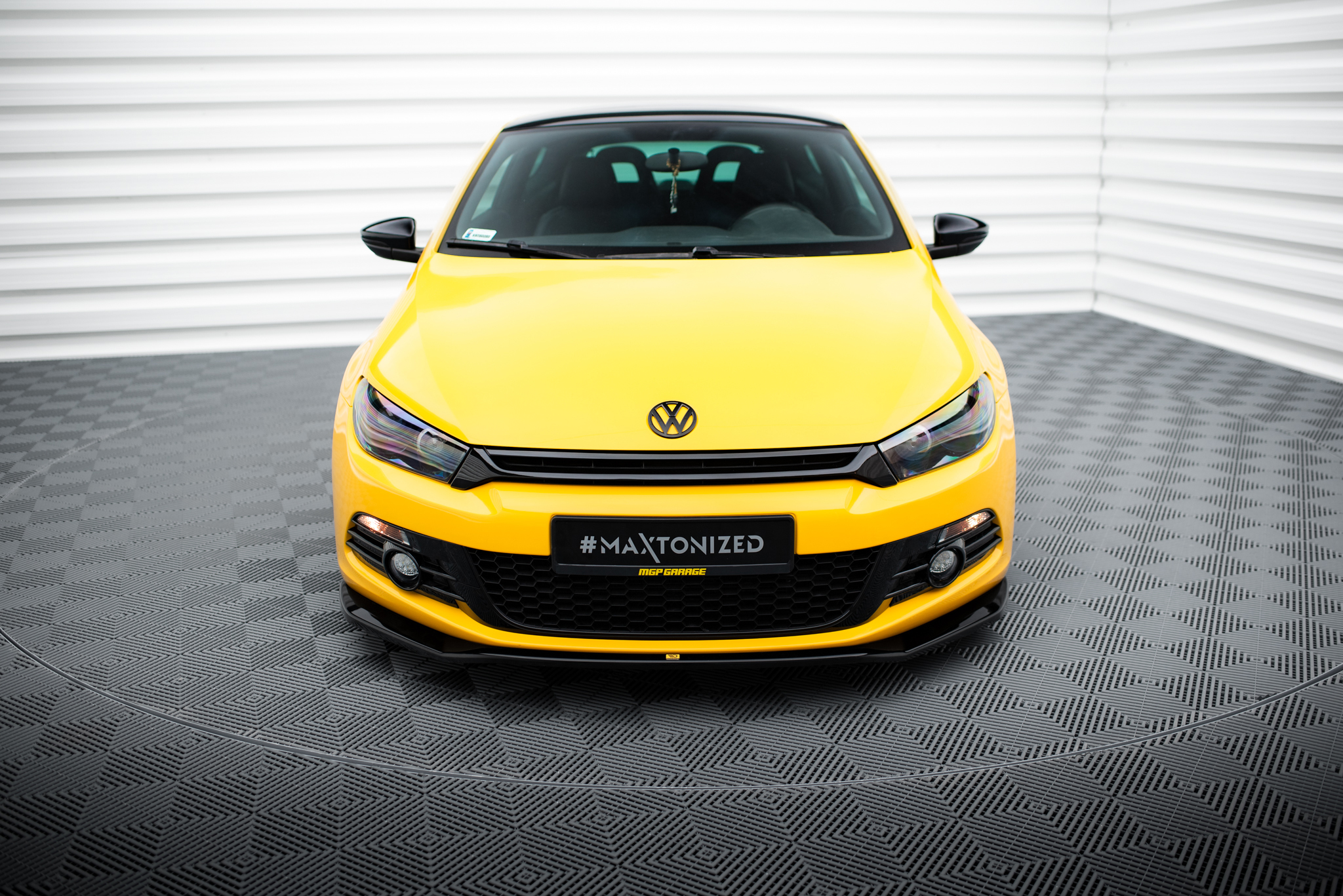 Front Splitter V.2 Volkswagen Scirocco Mk3 - Image 2