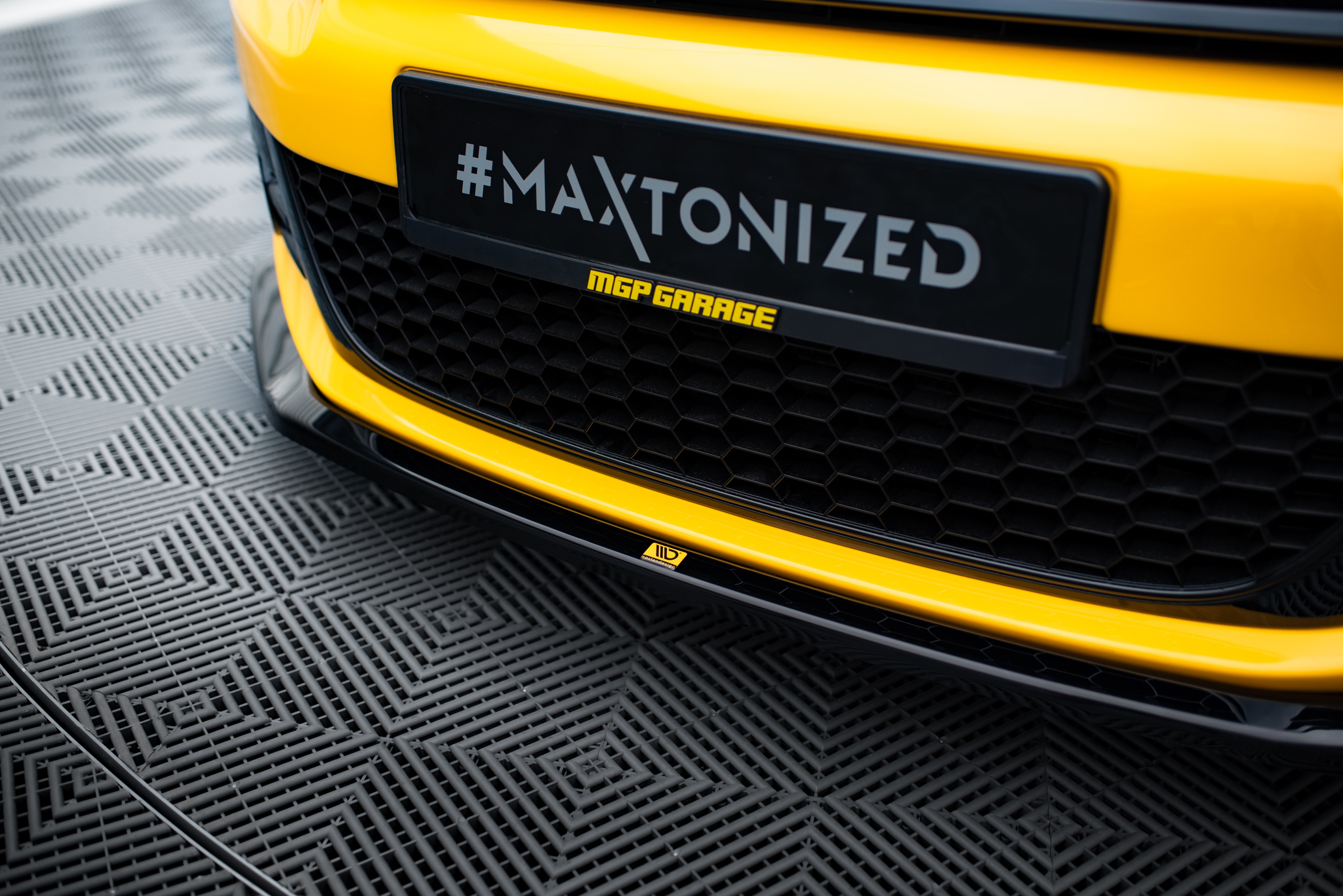 Front Splitter V.2 Volkswagen Scirocco Mk3 - Image 3