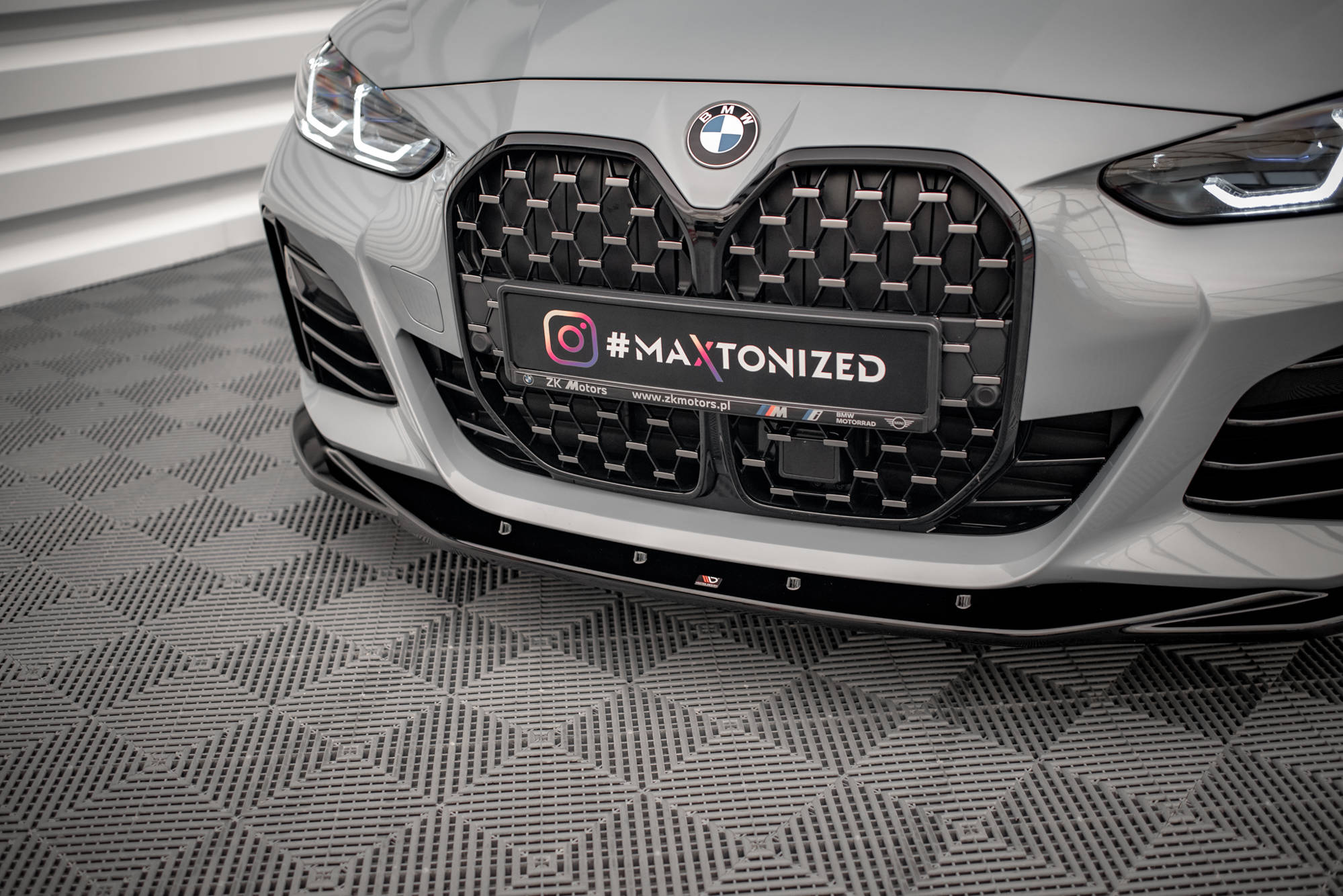 Front Splitter V.3 BMW 4 / i4 Gran Coupe M-Pack / M440i G26 - Image 3
