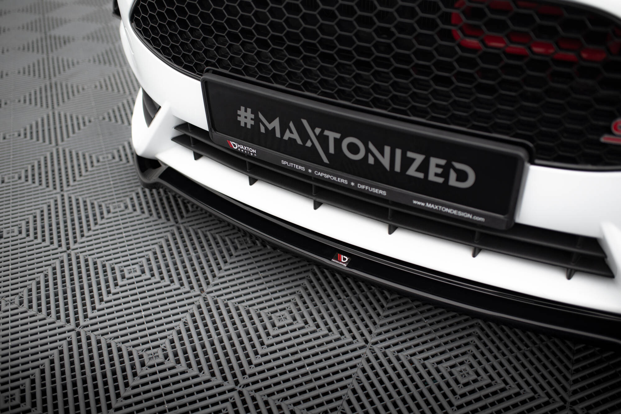 Front Splitter V.3 Ford Fiesta ST Mk7 FL - Image 3