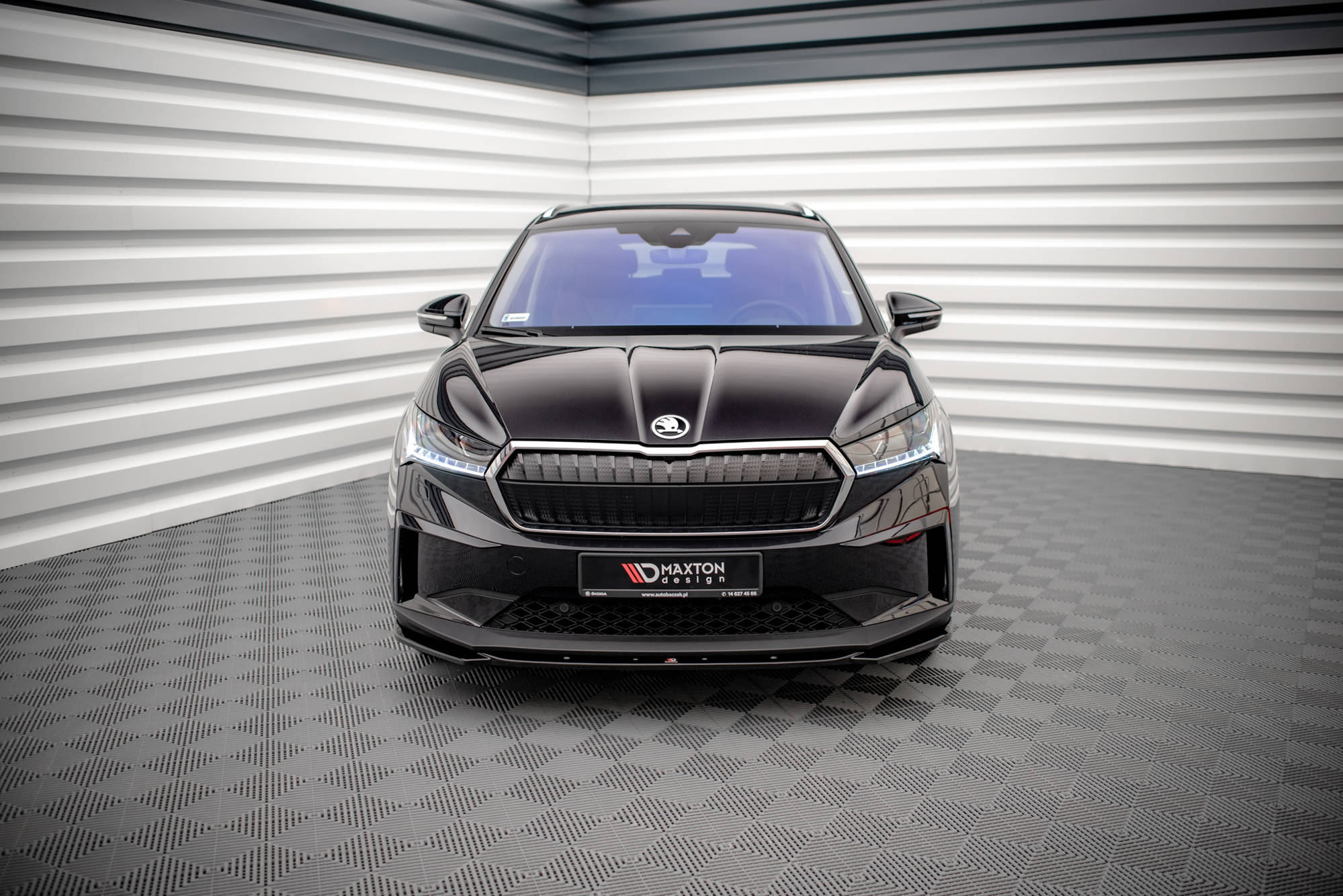 Front Splitter V.3 Skoda Enyaq iV - Image 2