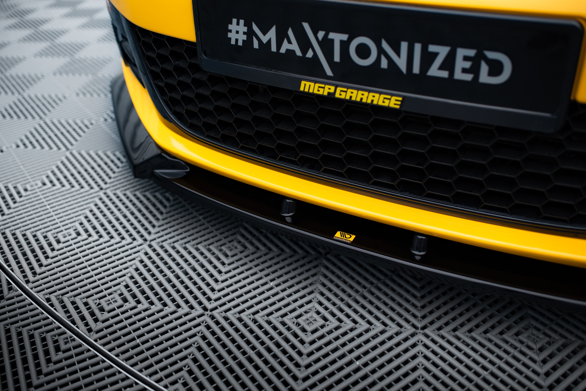 Front Splitter V.3 Volkswagen Scirocco Mk3 - Image 3