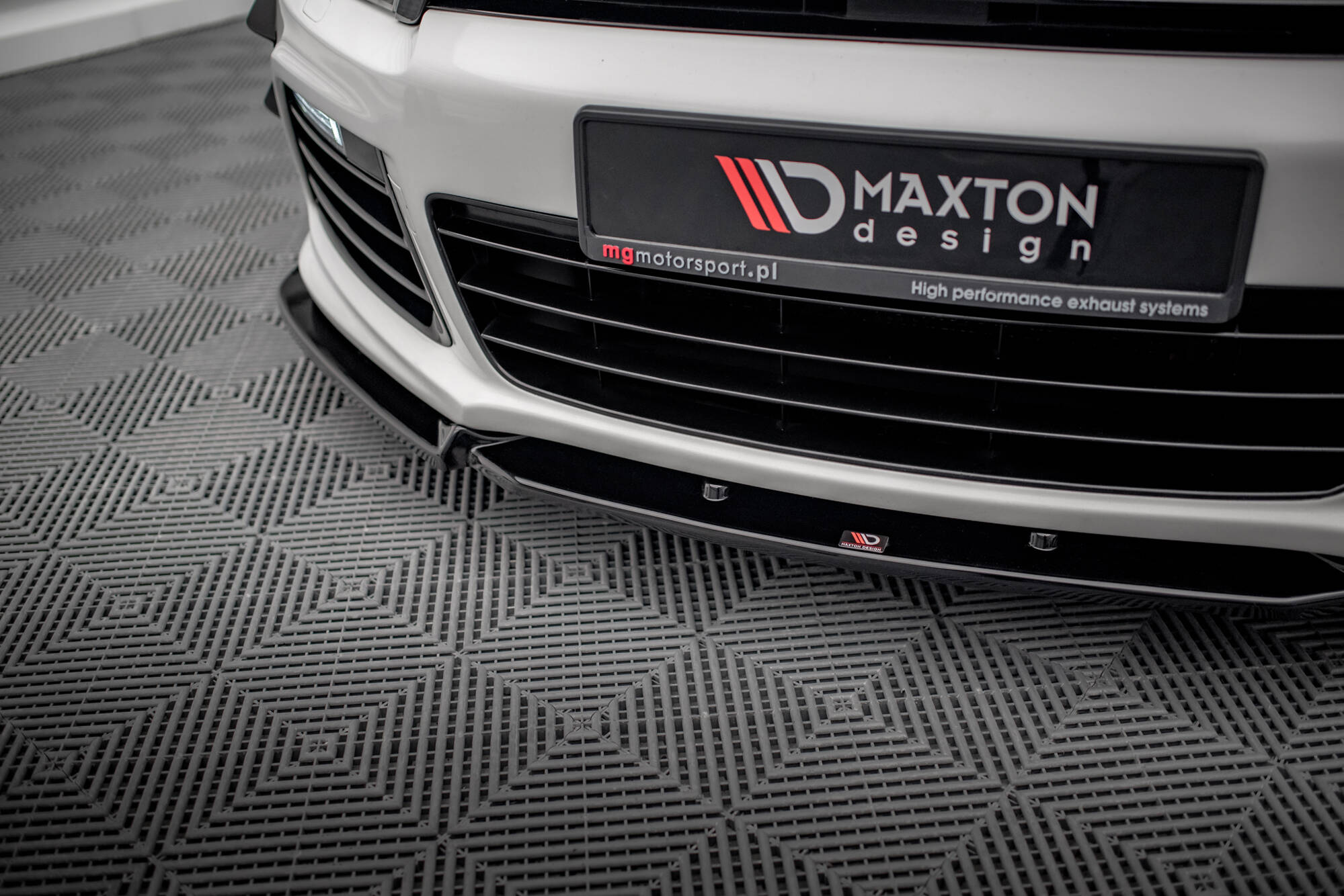 Front Splitter V.3 Volkswagen Scirocco R Mk3 - Image 3
