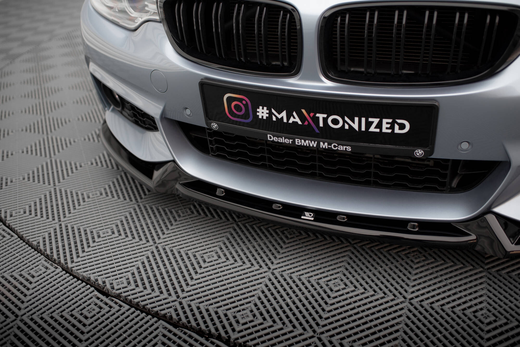Front Splitter V.4 BMW 4 Coupe / Gran Coupe / Cabrio M-Pack F32 / F36 / F33 - Image 3