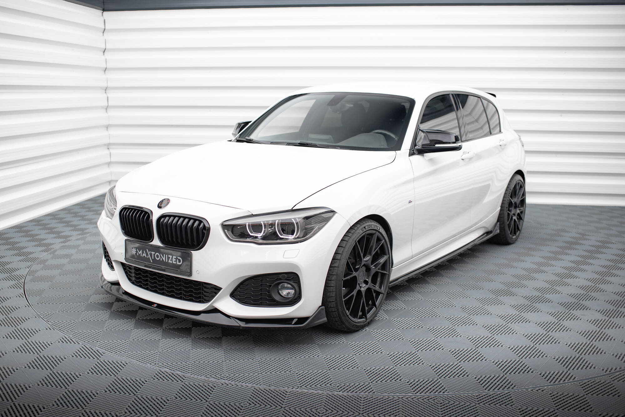 Front Splitter V.4 CSL Look BMW 1 M-Pack / M140i F20 Facelift - Image 4