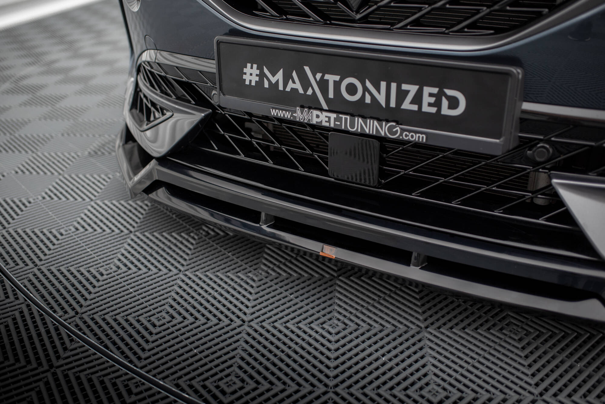 Front Splitter V.4 Cupra Formentor Mk1 - Image 3