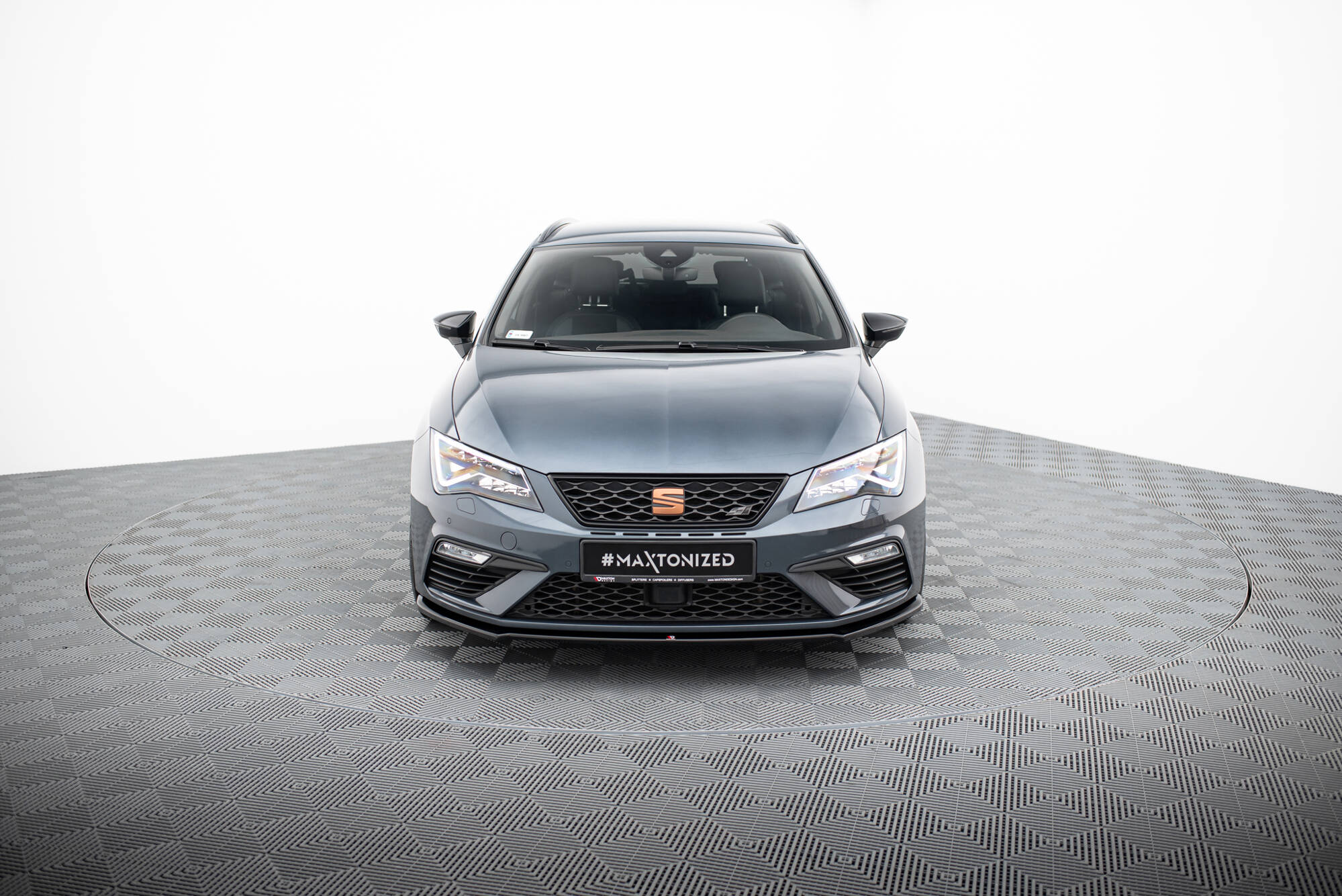 Front Splitter V.4 Seat Leon Cupra / FR Mk3 FL - Image 3