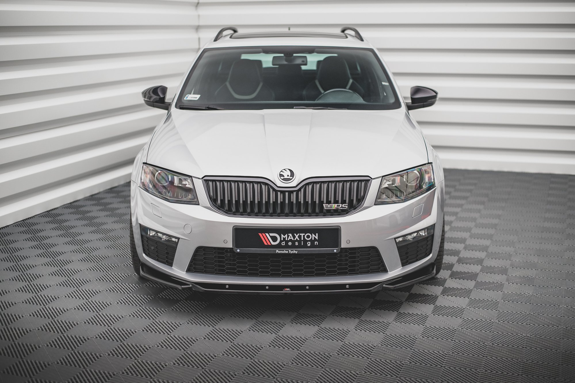 Front Splitter V.4 Skoda Octavia RS Mk3 - Image 2