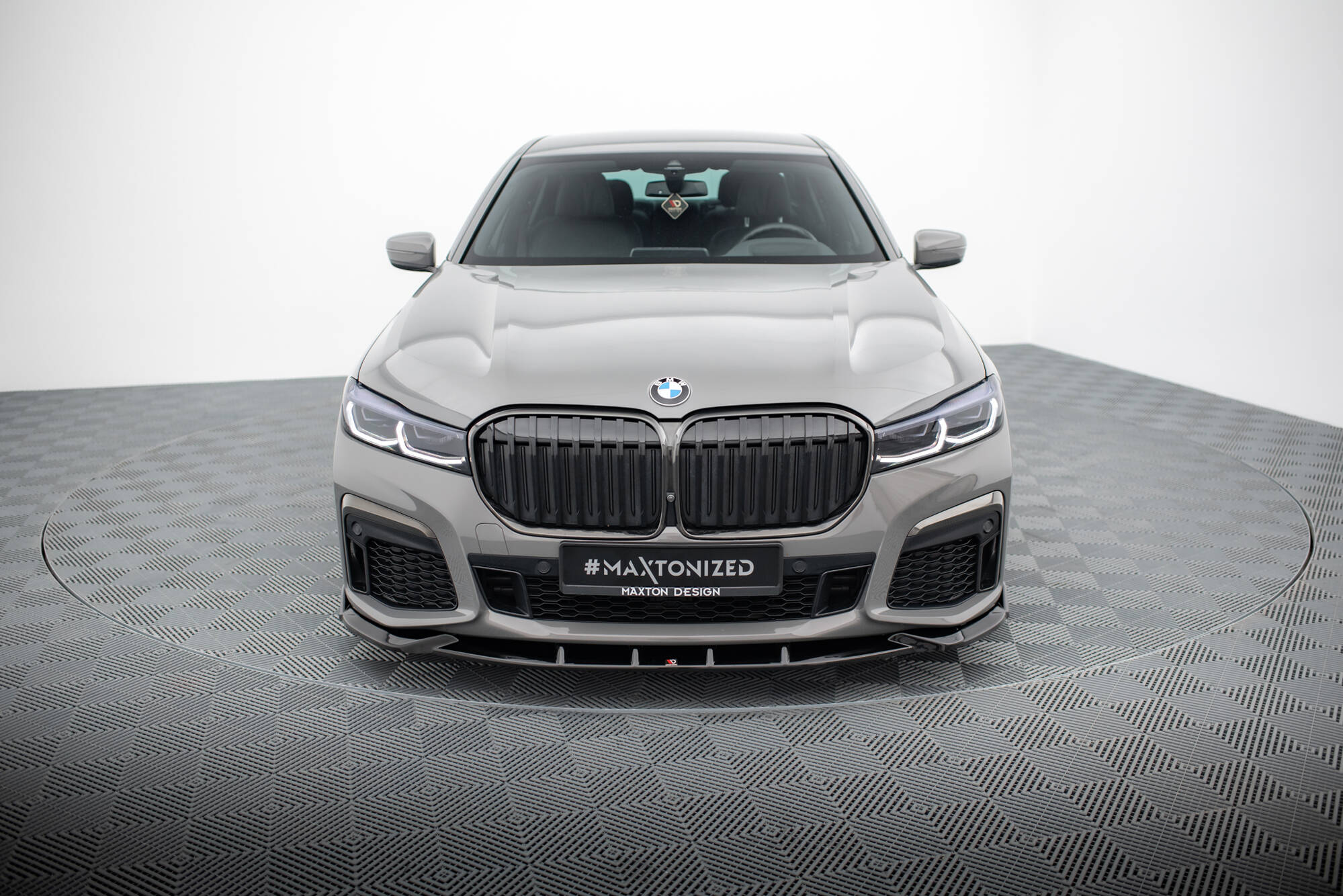 Front Splitter V.5 BMW 7 M-Pack G11 / G12 Facelift - Image 2