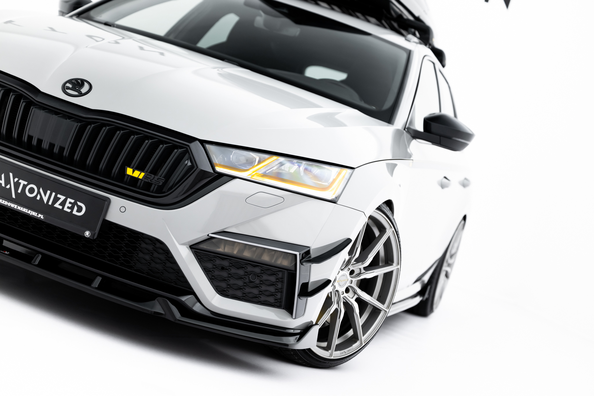 Front Splitter V.5 Skoda Octavia RS Mk4 - Image 3