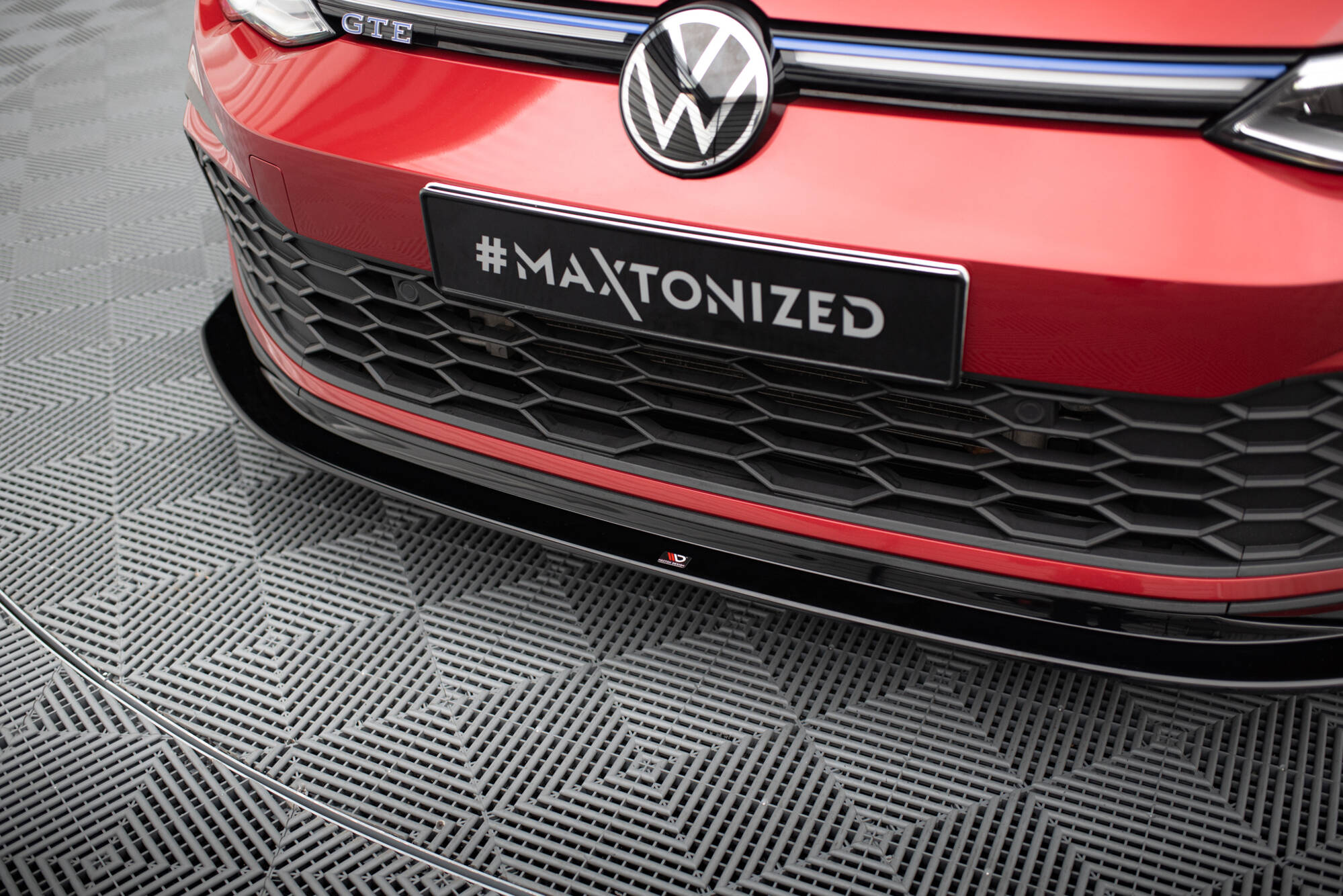 Front Splitter V.5 Volkswagen Golf GTI / GTE / GTD / R-Line Mk8 - Image 3