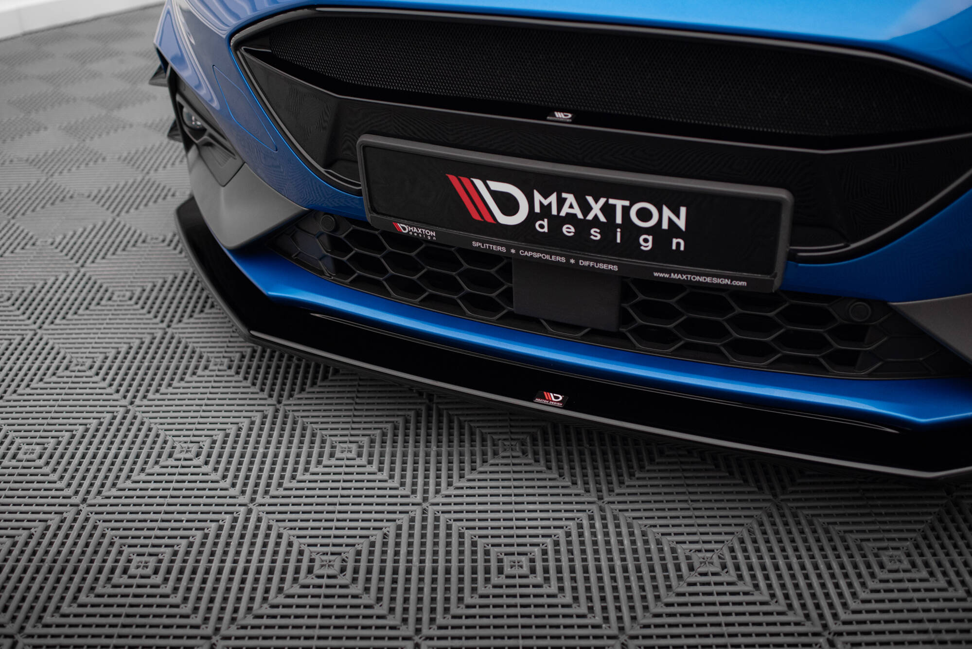 Front Splitter V.6 Ford Focus ST / ST-Line Mk4 - Image 3