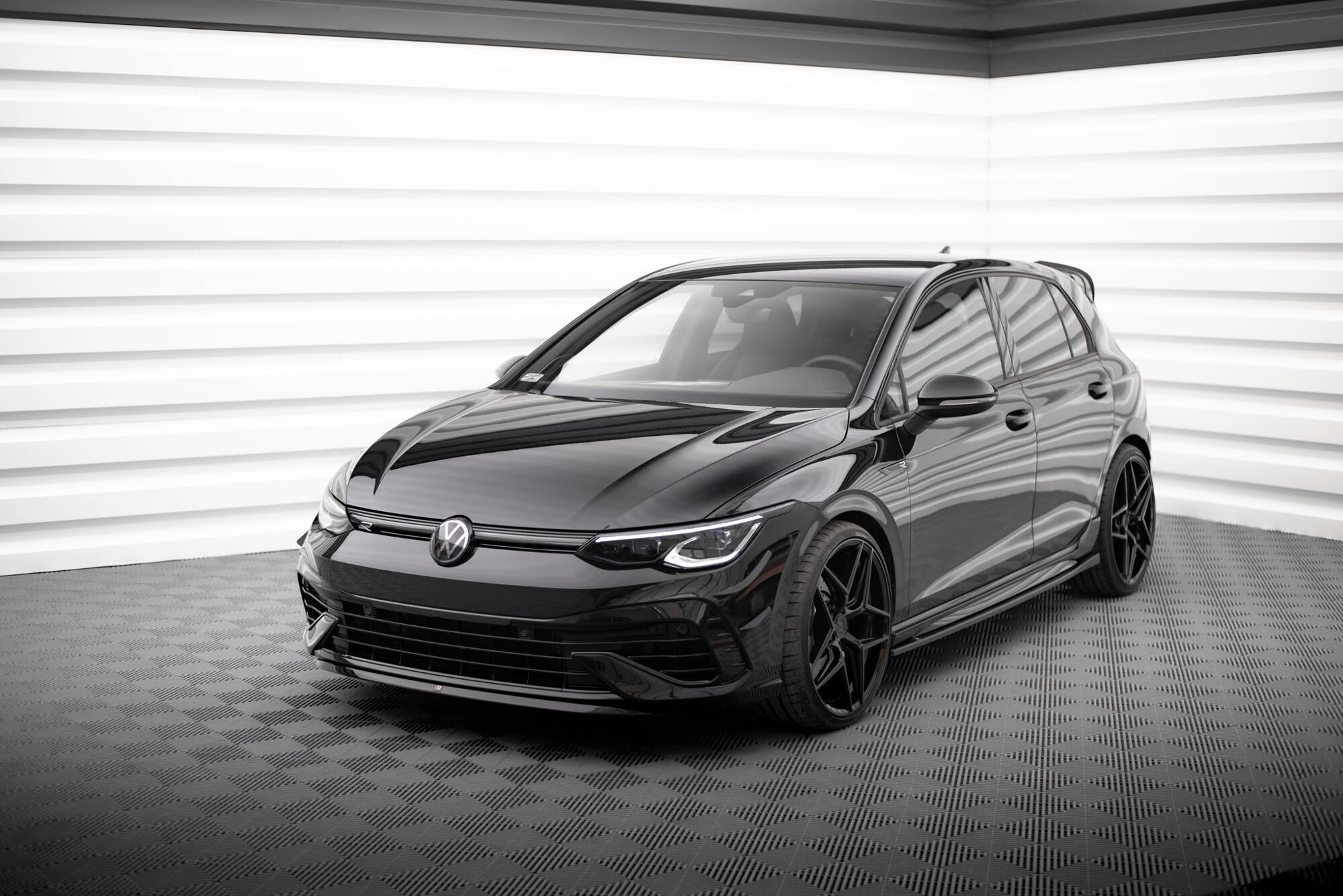 Front Splitter V.7 Volkswagen Golf R Mk8 - Image 3