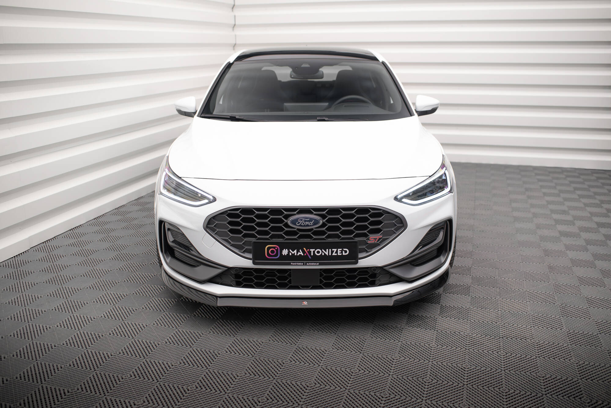 Front Splitter V.8 Ford Focus ST / ST-Line Mk4 Facelift - Image 2