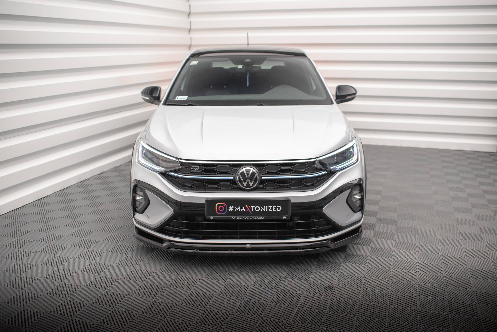 Front Splitter Volkswagen Taigo R-Line Mk1 - Image 2