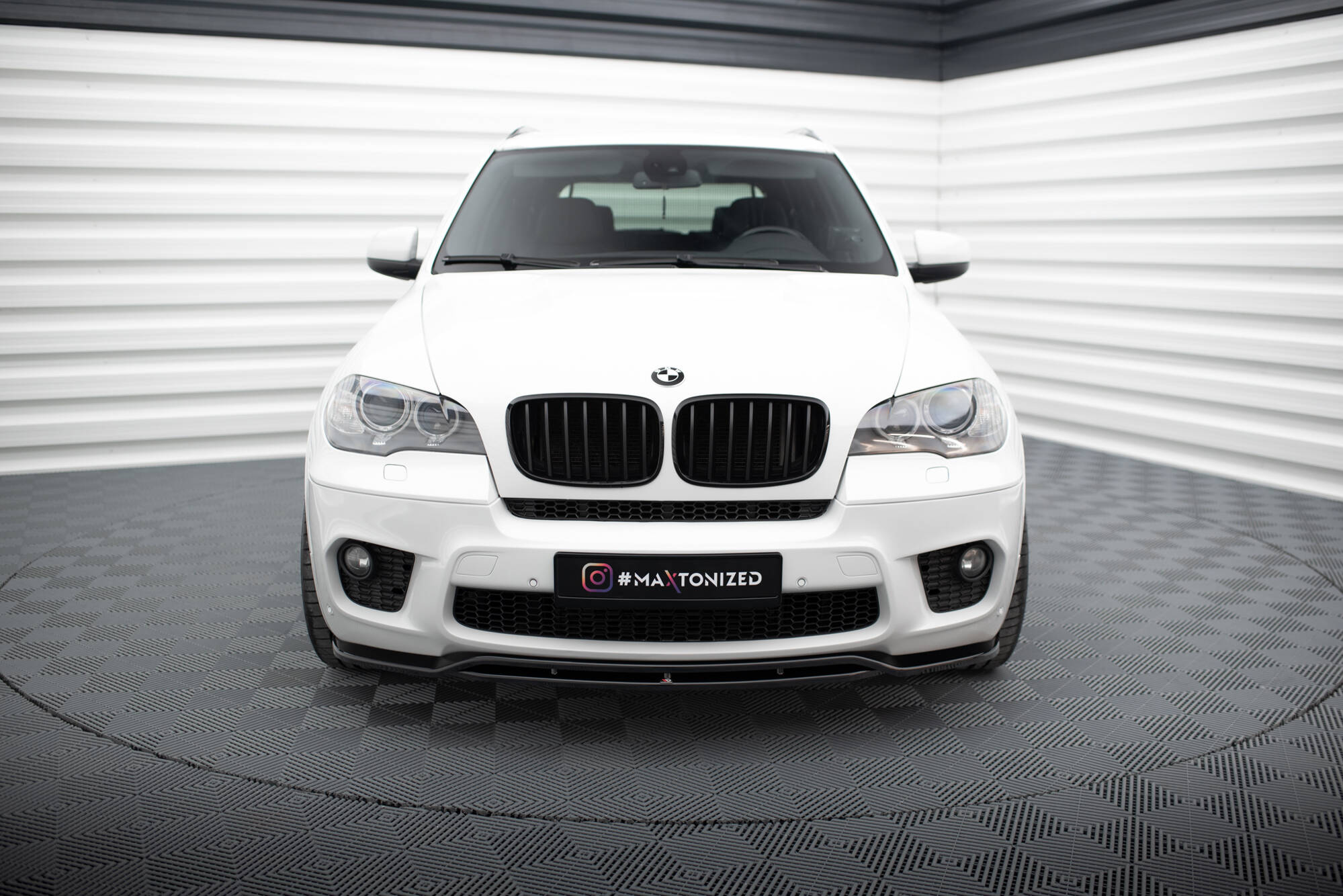 Front Splitter for BMW X5 E70 Facelift M-pack - Image 2