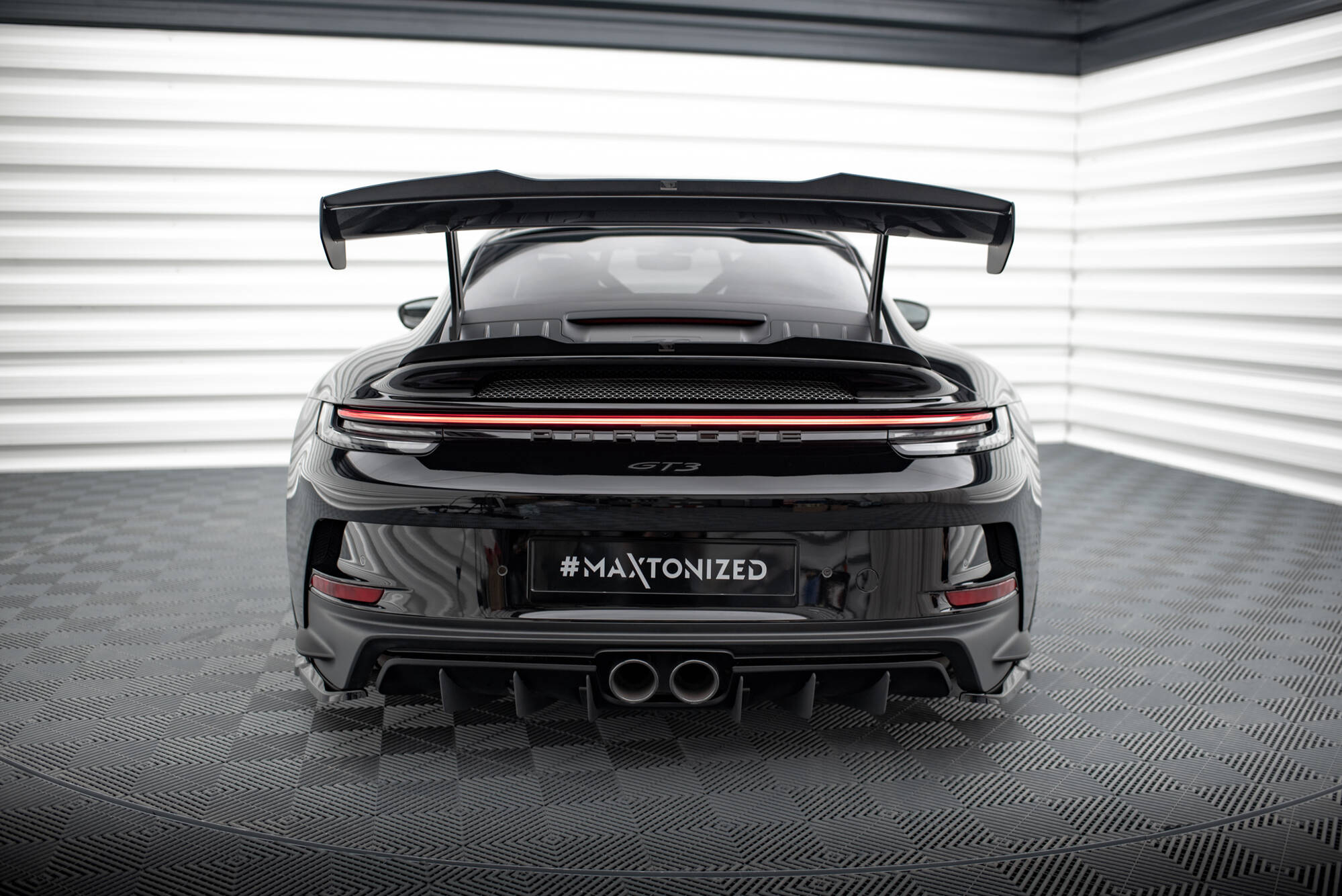 Lower Spoiler Cap Porsche 911 992 GT3 - Image 4