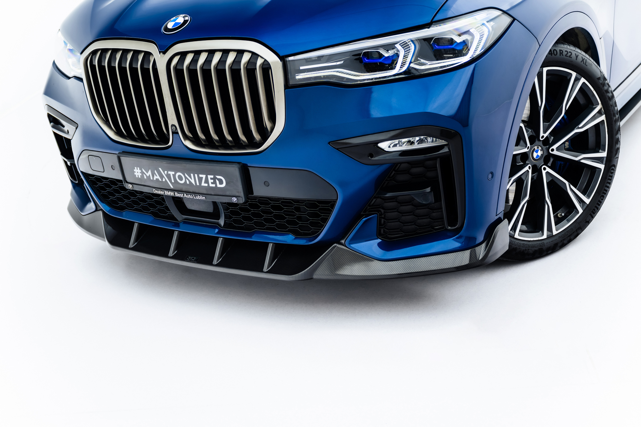 Prepreg Carbon Fiber Front Splitter BMW X7 M-Pack G07 - Image 2