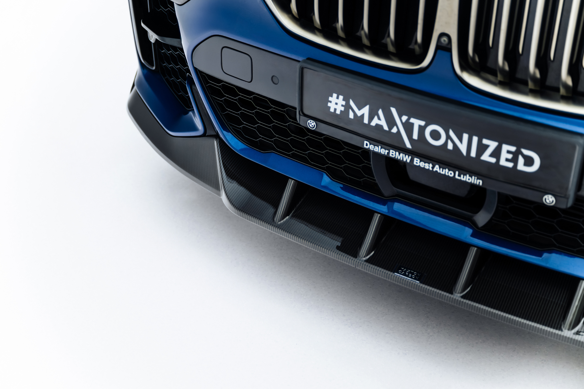 Prepreg Carbon Fiber Front Splitter BMW X7 M-Pack G07 - Image 9