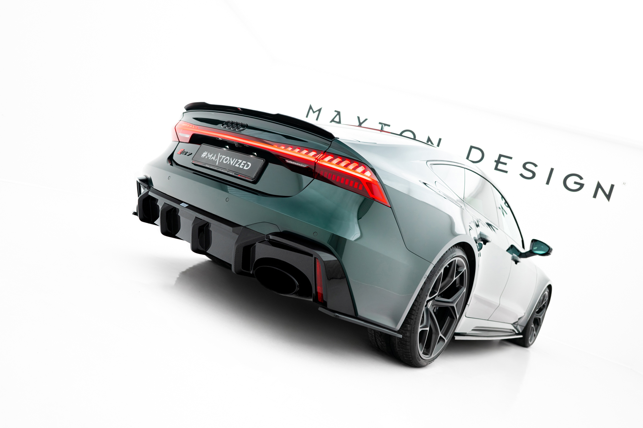 Prepreg Carbon Fiber Rear Diffuser Audi RS7 C8 (version with towbar) - Image 2