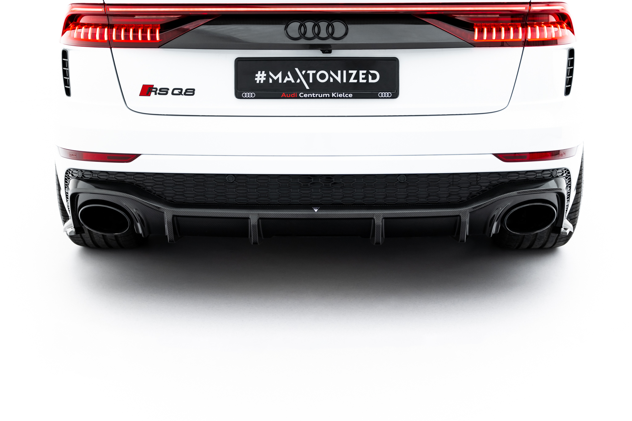Prepreg Carbon Fiber Rear Diffuser Audi RSQ8 Mk1 - Image 5