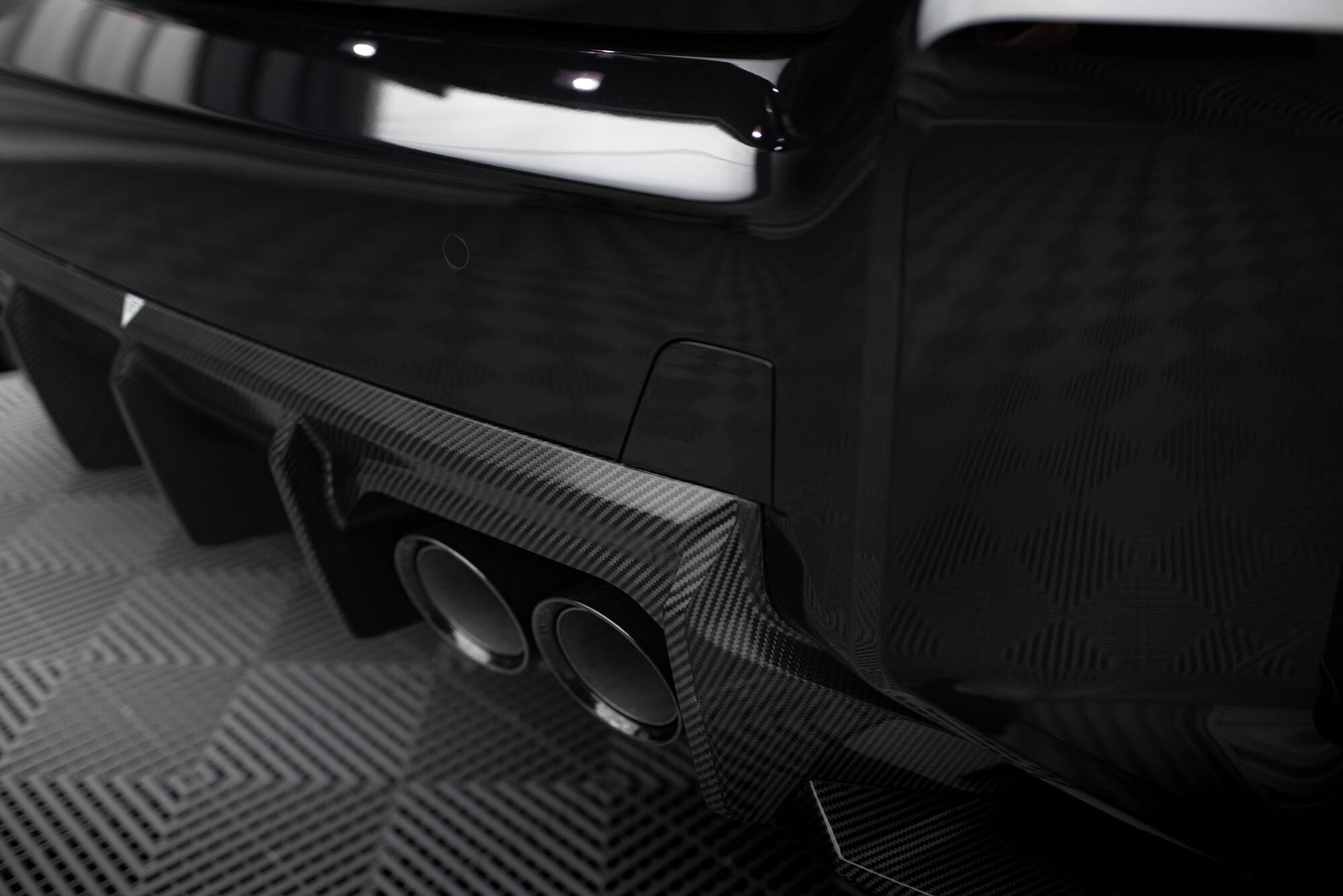 Prepreg Carbon Fiber Rear Diffuser BMW M2 G87 - Image 4