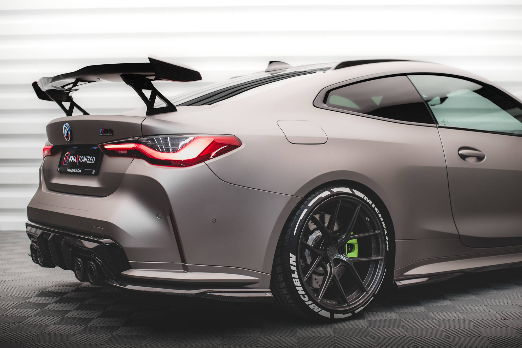 Prepreg Carbon Fiber Rear Side Splitters BMW M4 G82 / G82 Facelift - Image 4