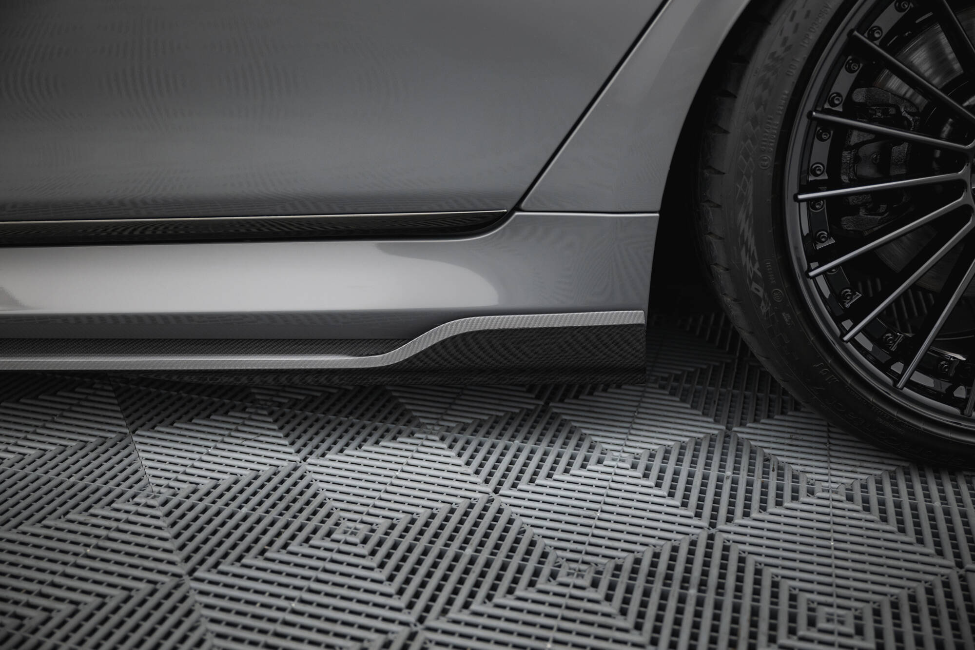 Prepreg Carbon Fiber Side Skirts BMW 7 M-Pack G11 Facelift - Image 4