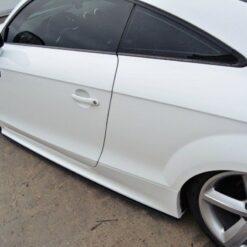 Alternative view of RACING SIDE SKIRTS DIFFUSERS AUDI TT MK2 RS