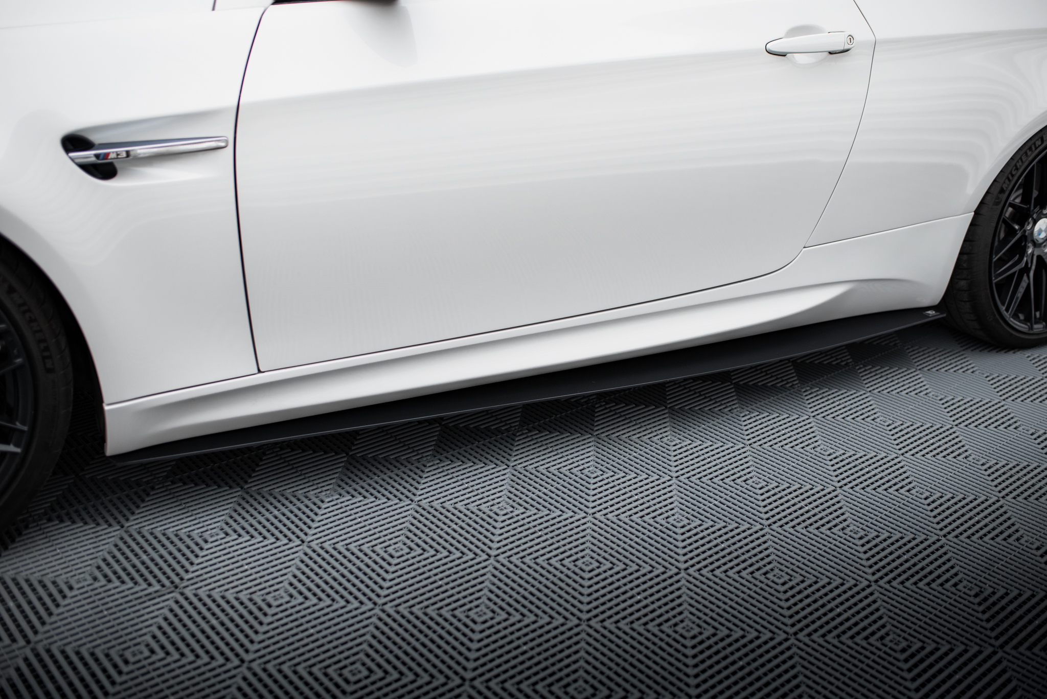 RACING SIDE SKIRTS DIFFUSERS BMW M3 E92 / E93 (PREFACE MODEL)