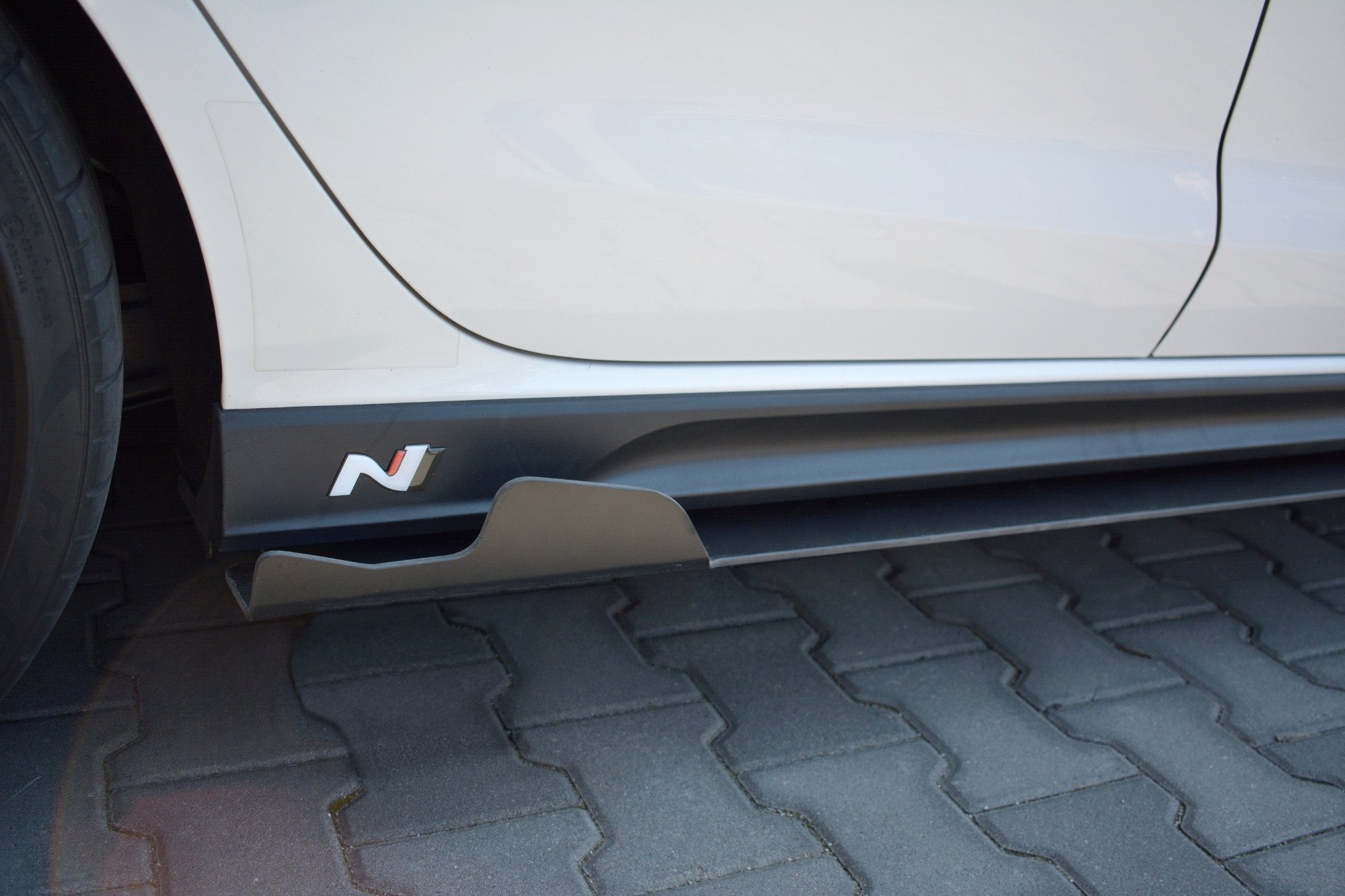 RACING SIDE SKIRTS DIFFUSERS HYUNDAI I30 Mk3 N - Image 3
