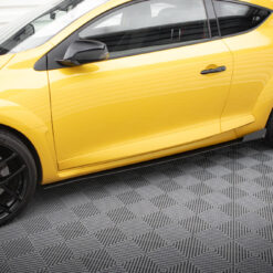 Alternative view of RACING SIDE SKIRTS DIFFUSERS RENAULT MEGANE MK3 RS