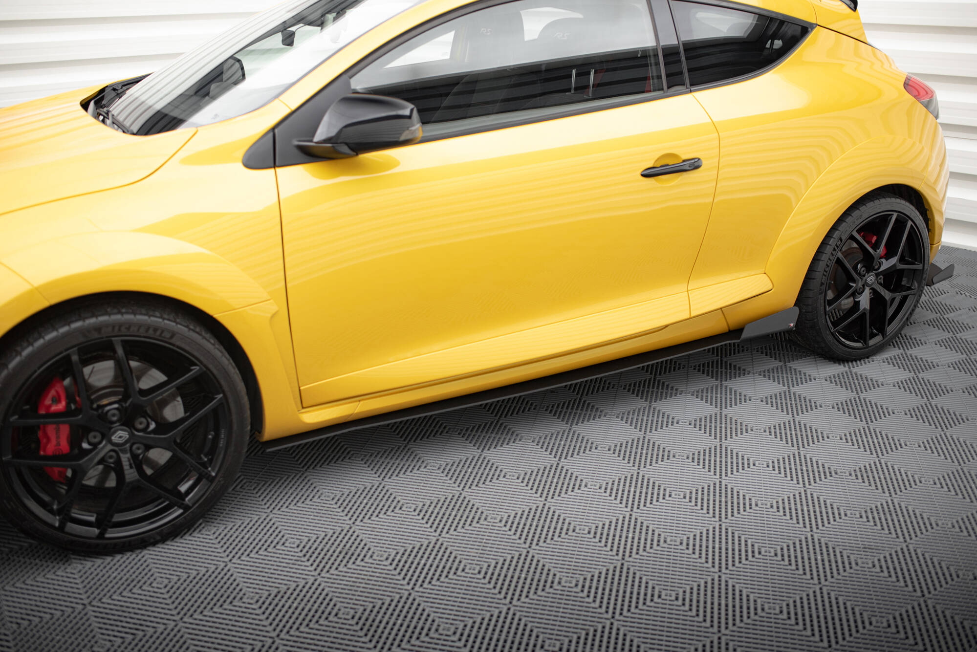 RACING SIDE SKIRTS DIFFUSERS RENAULT MEGANE MK3 RS - Image 2