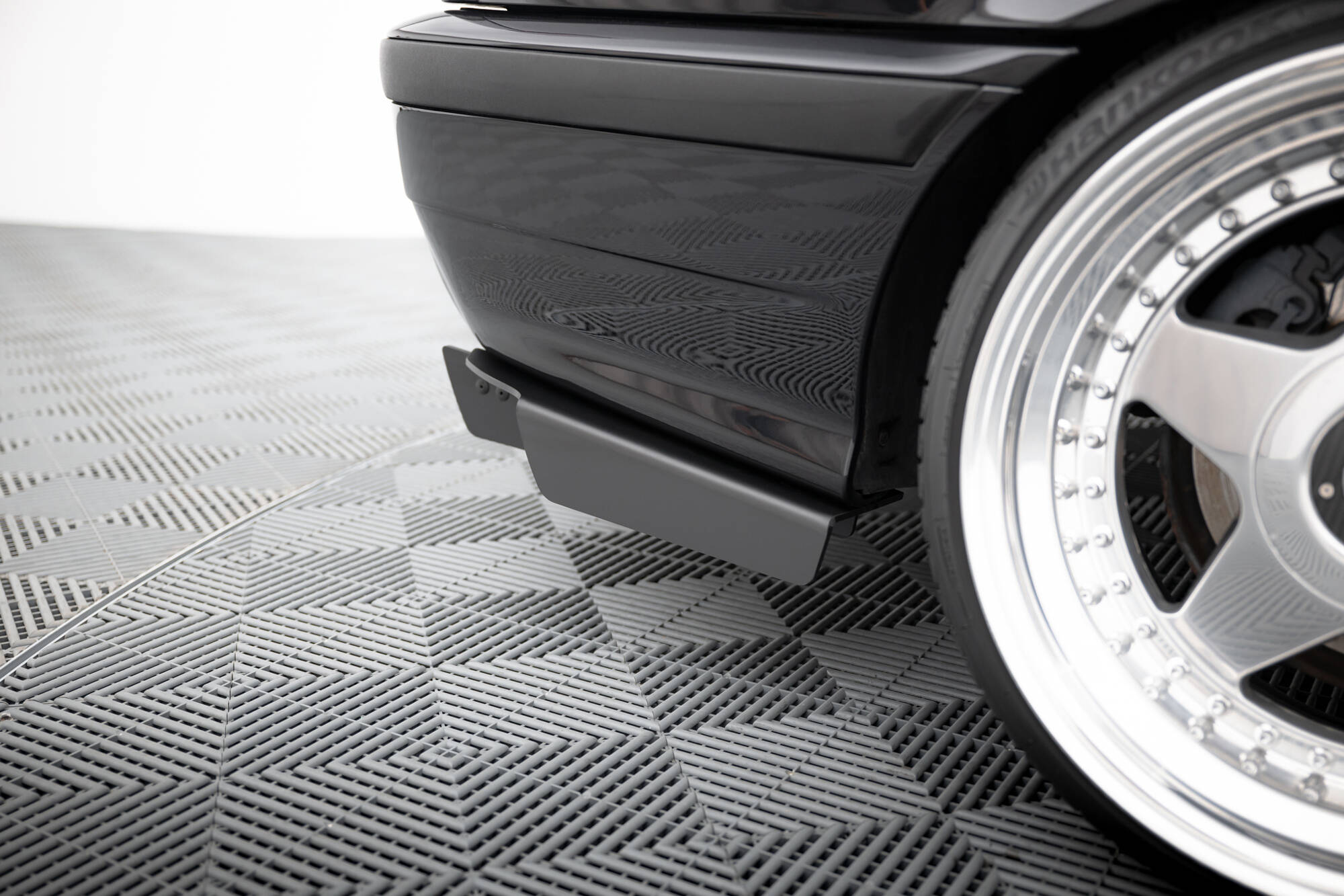 REAR DIFFUSER BMW M3 / 3 M-Pack E36 Coupe - Image 10
