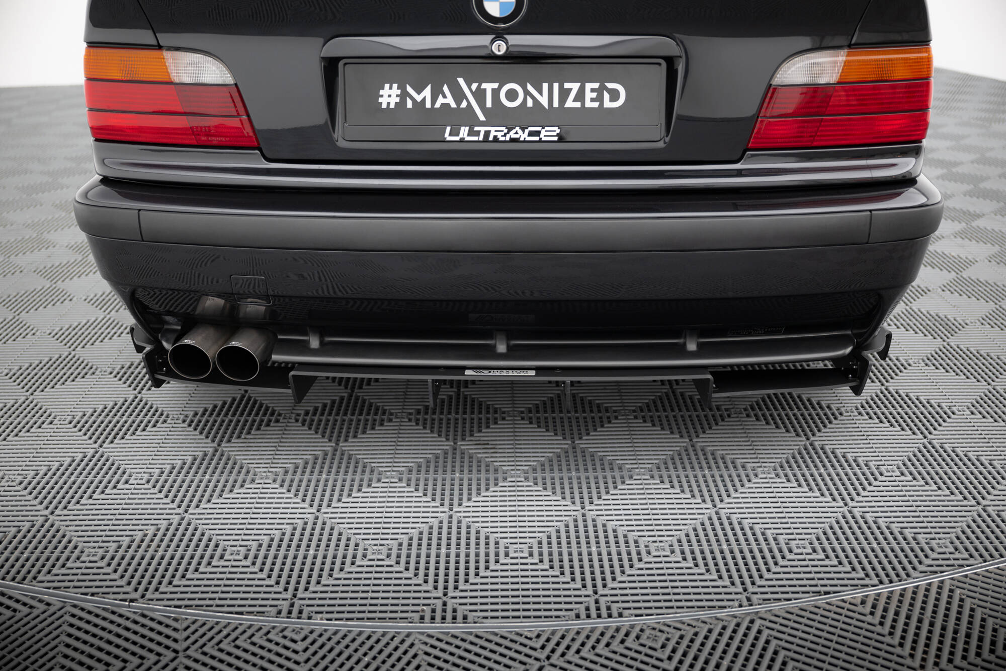 REAR DIFFUSER BMW M3 / 3 M-Pack E36 Coupe - Image 7