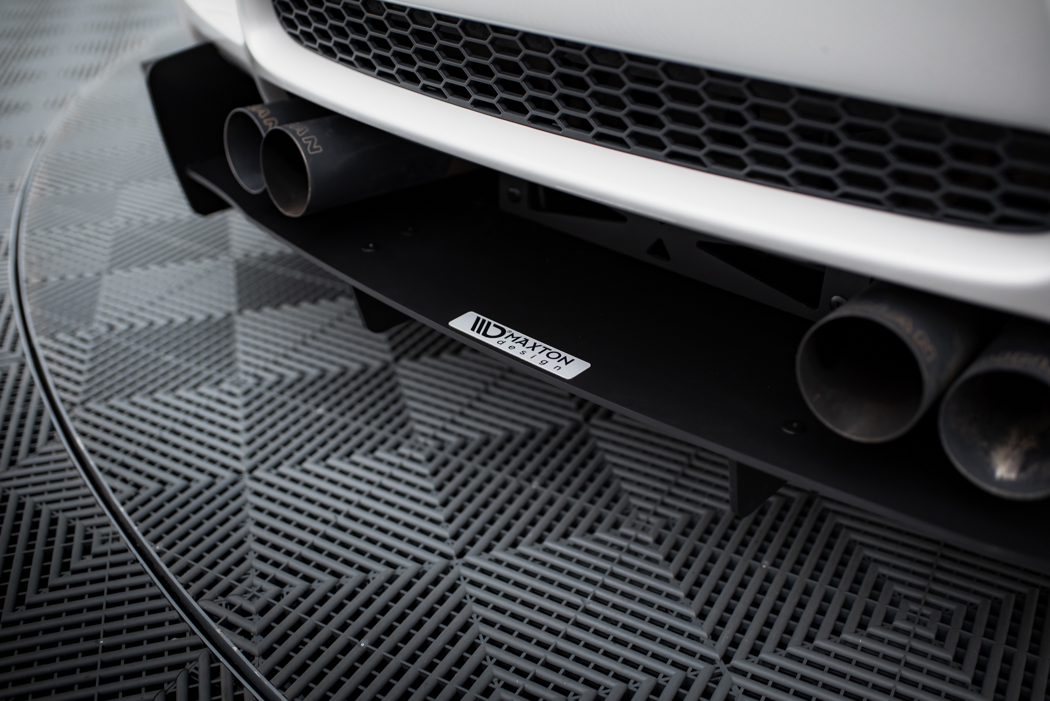 REAR DIFFUSER BMW M3 E92 / E93 - Image 2