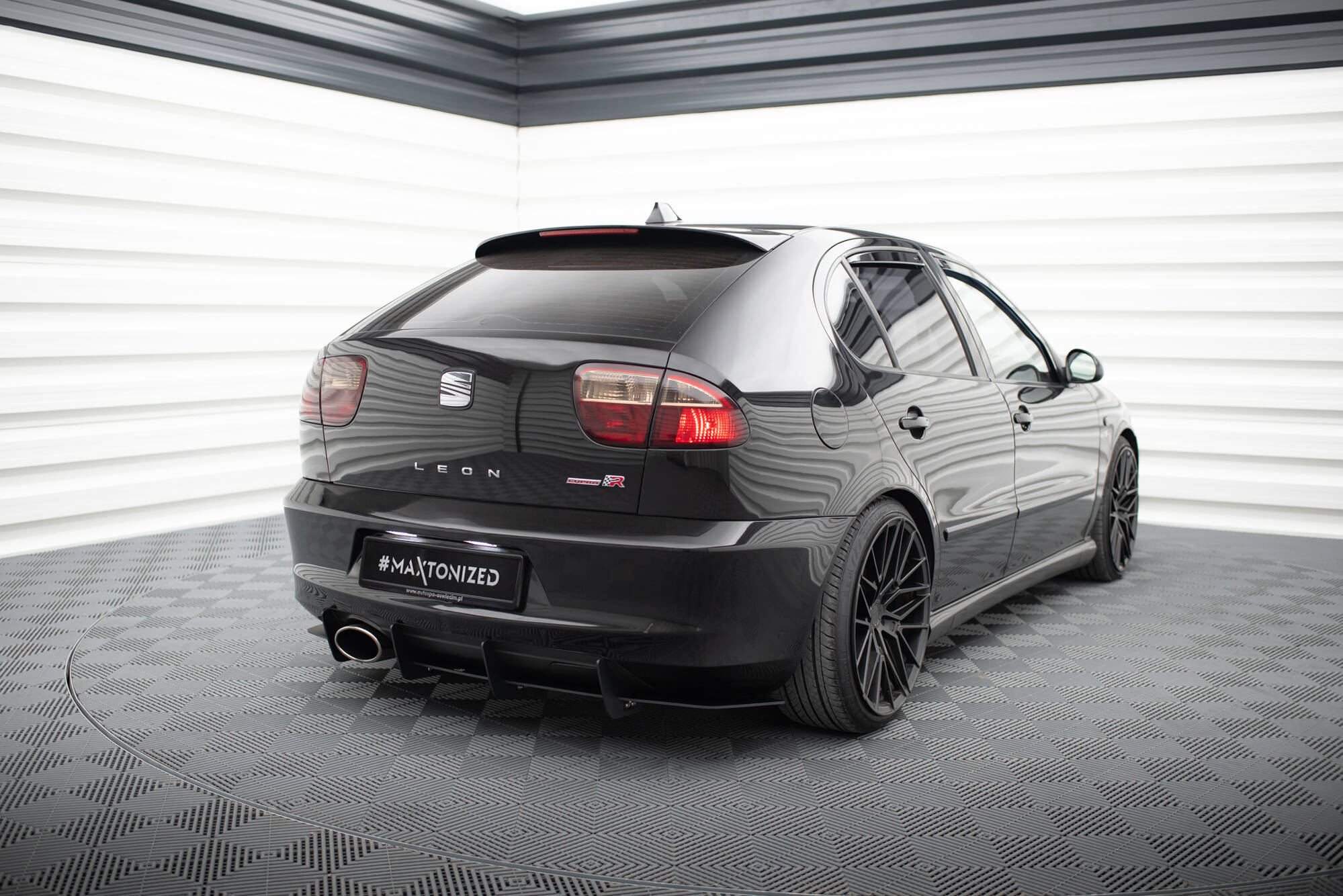 REAR DIFFUSER Seat Leon Mk1 Cupra - Image 2