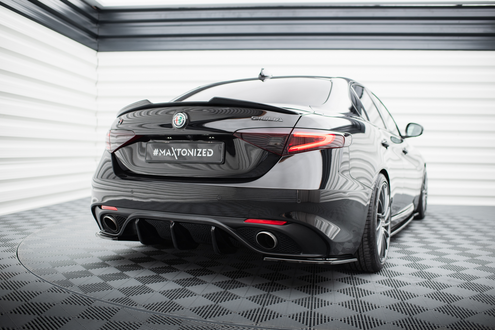 REAR SIDE SPLITTERS ALFA ROMEO GIULIA VELOCE - Image 3