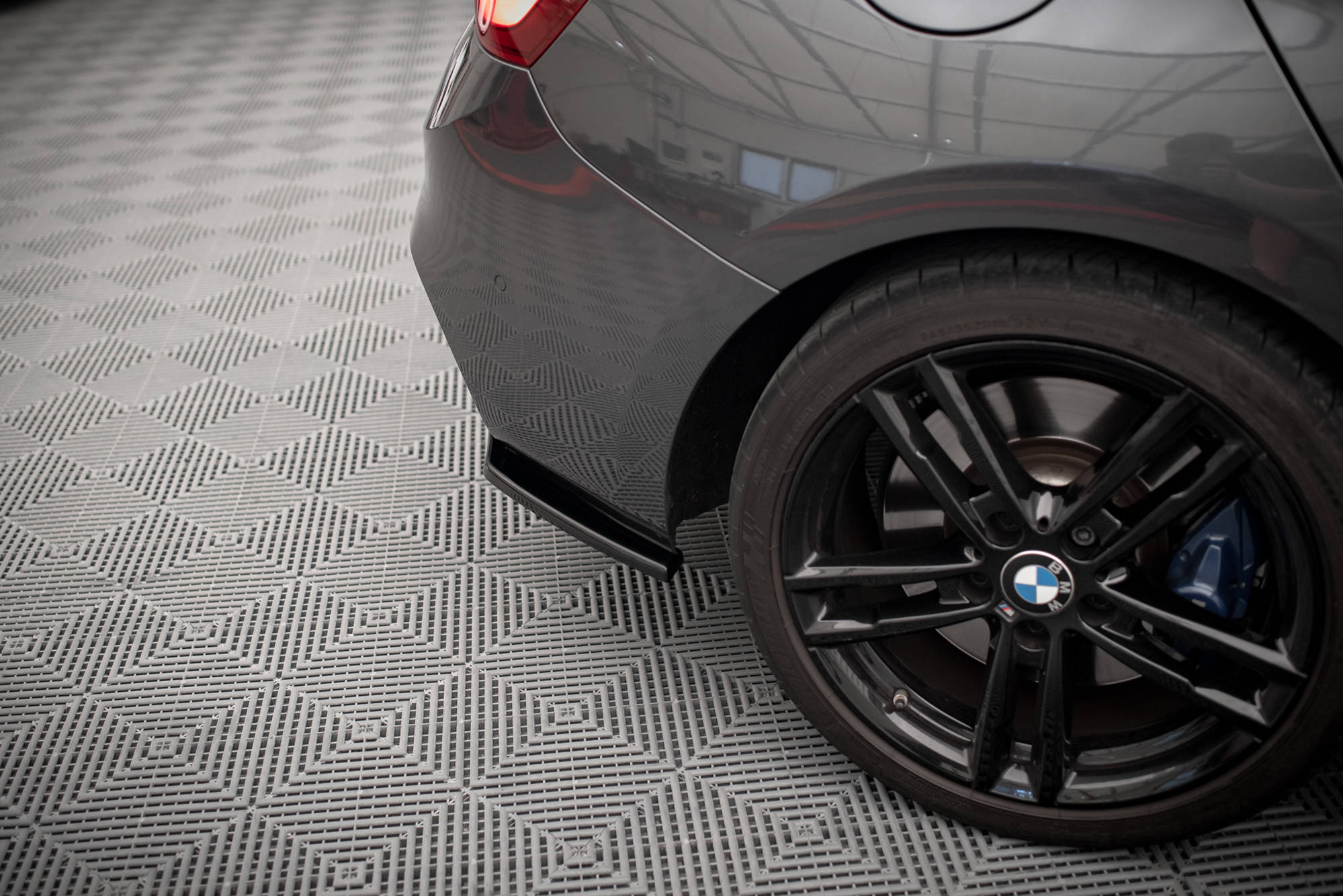 REAR SIDE SPLITTERS BMW 1 F20/F21 M-Power (FACELIFT) - Image 3