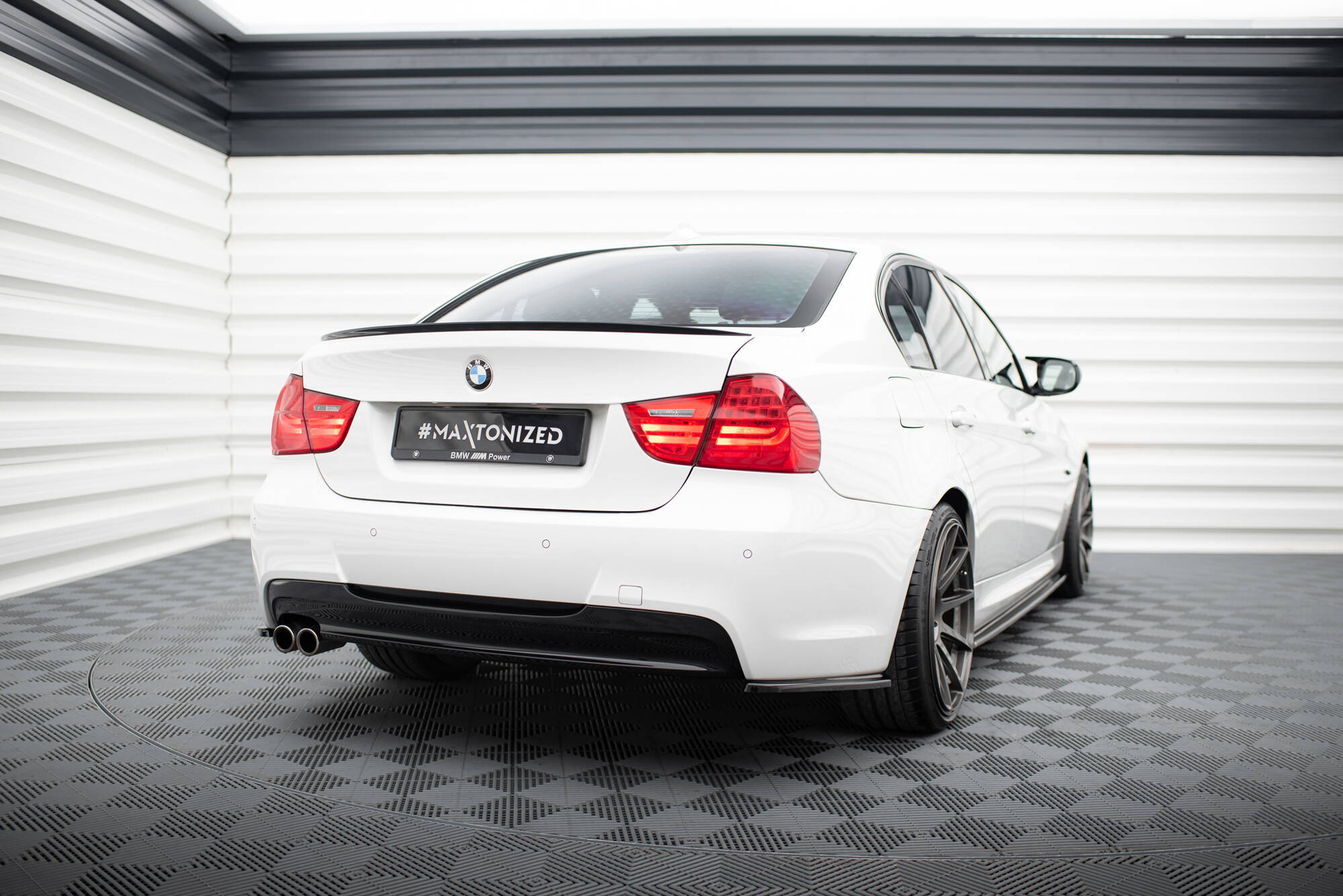 REAR SIDE SPLITTERS BMW 3 E90 MPACK - Image 2