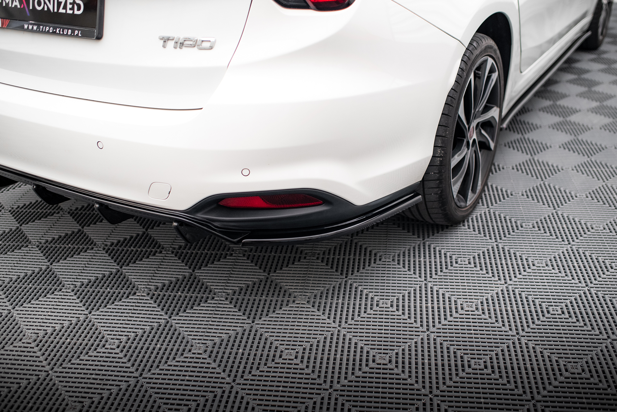 REAR SIDE SPLITTERS Fiat Tipo S-Design