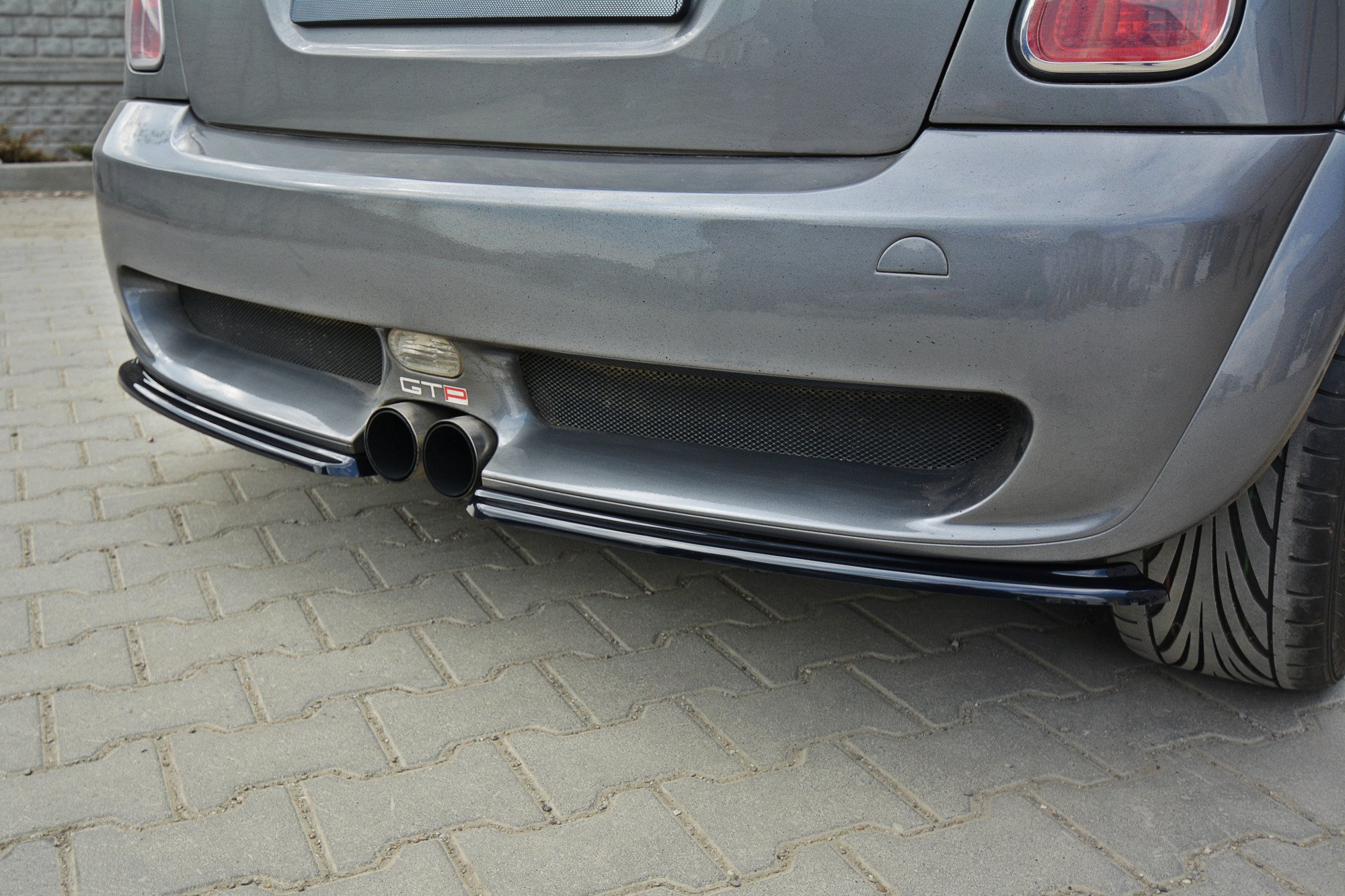 REAR SIDE SPLITTERS MINI R53 COOPER S JCW - Image 4