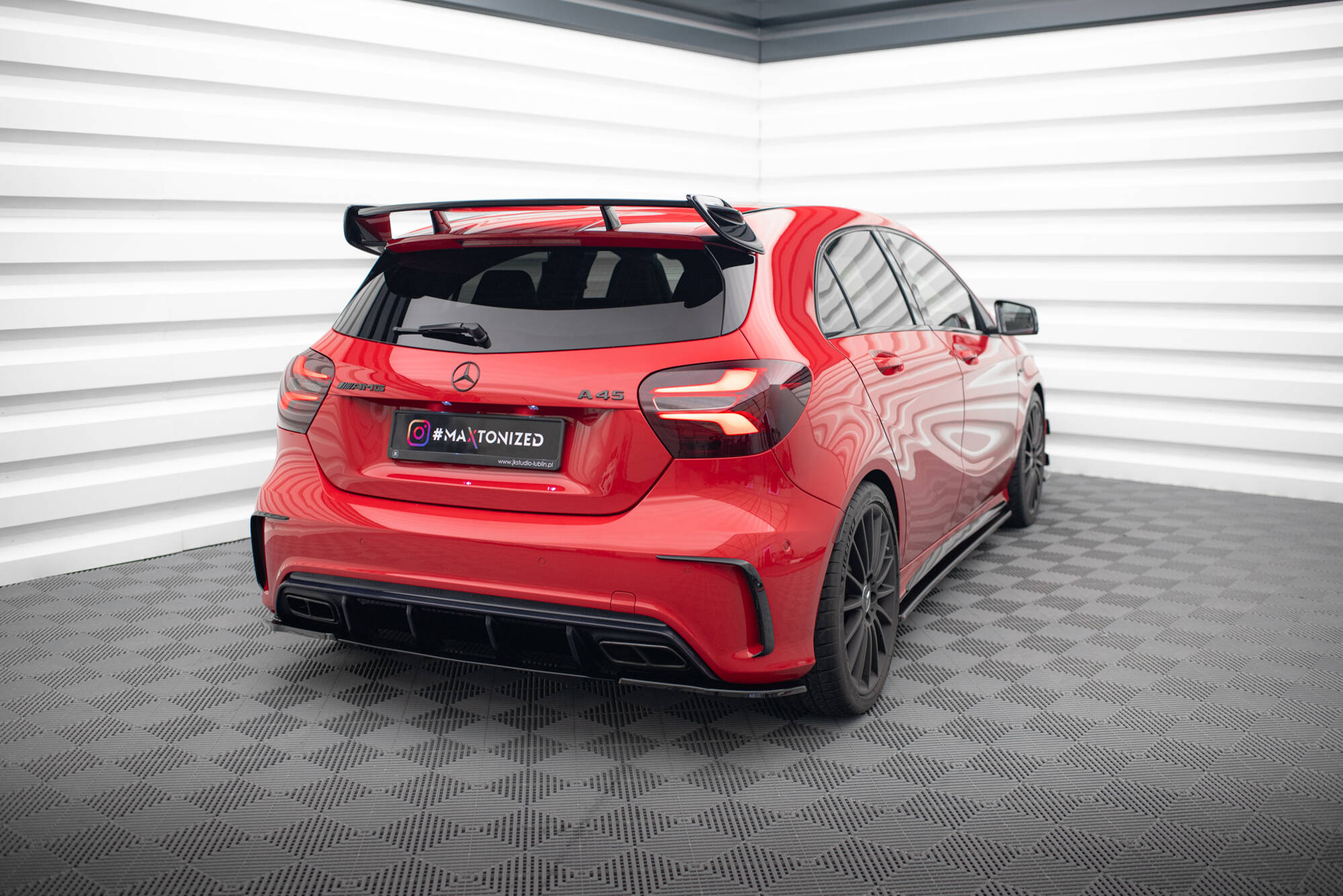 REAR SIDE SPLITTERS Mercedes A W176 AMG Facelift - Image 2