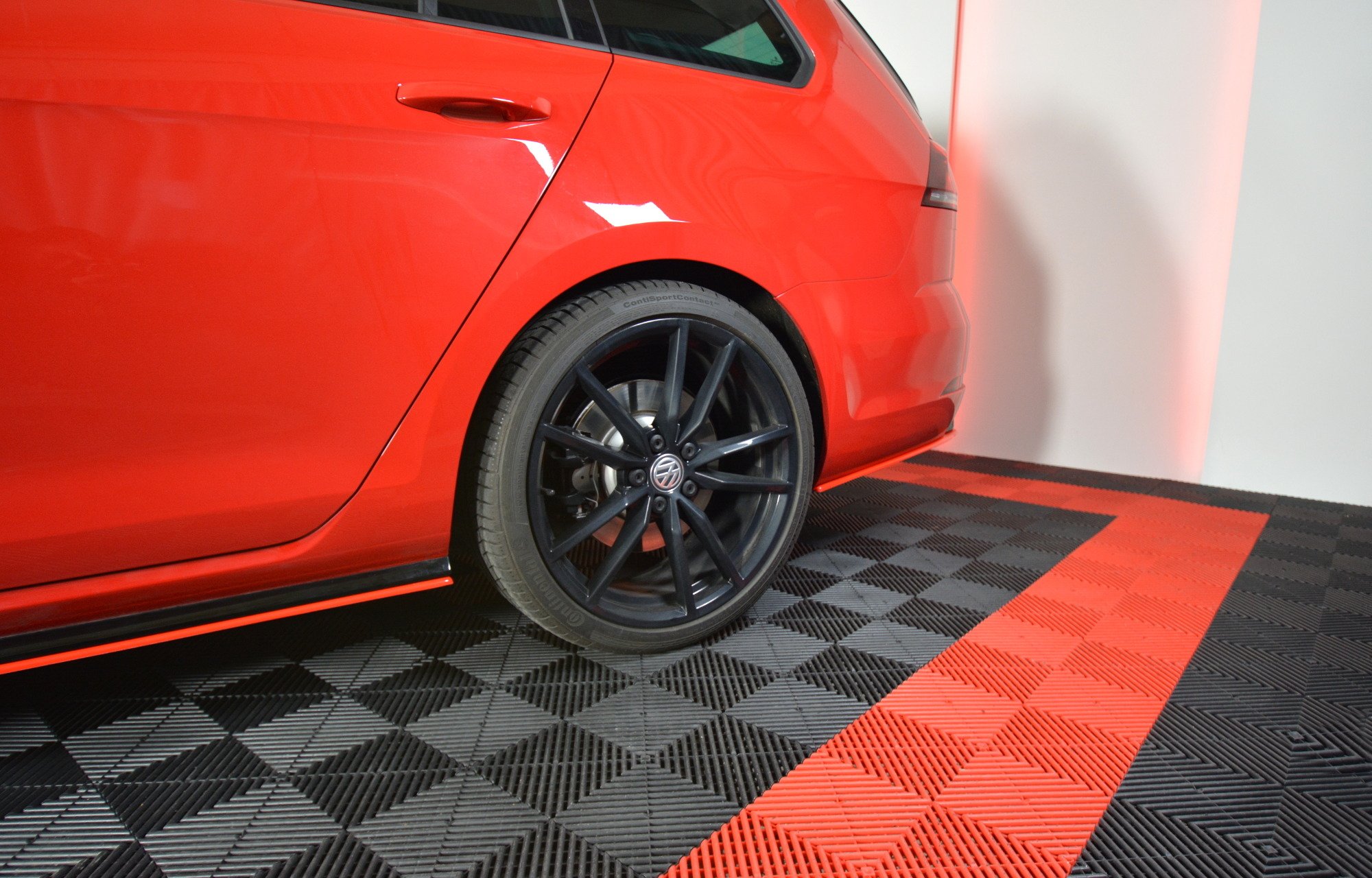 REAR SIDE SPLITTERS V.2 VW GOLF 7 R VARIANT FACELIFT - Image 2
