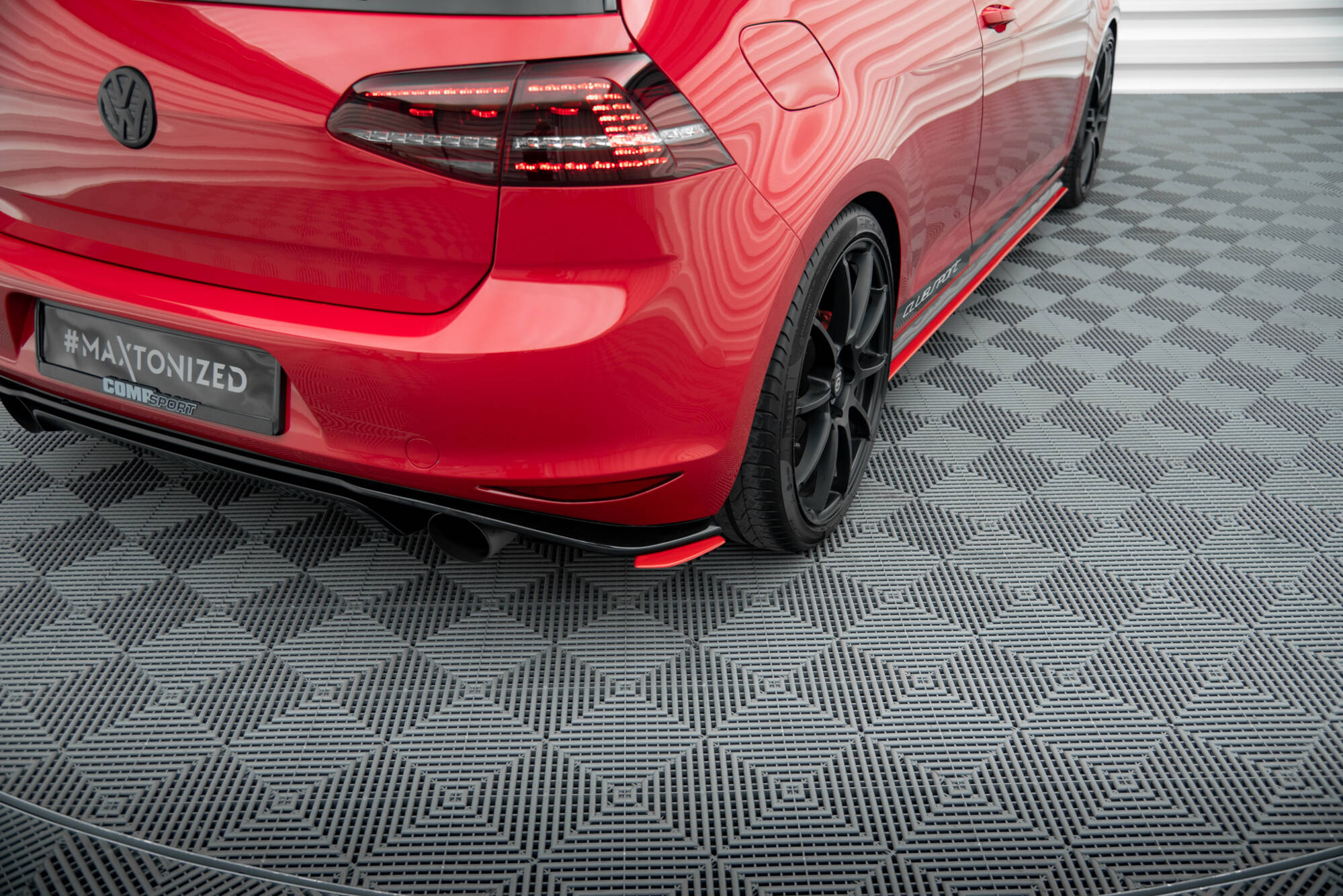 REAR SIDE SPLITTERS VW GOLF Mk7 GTI CLUBSPORT - Image 2