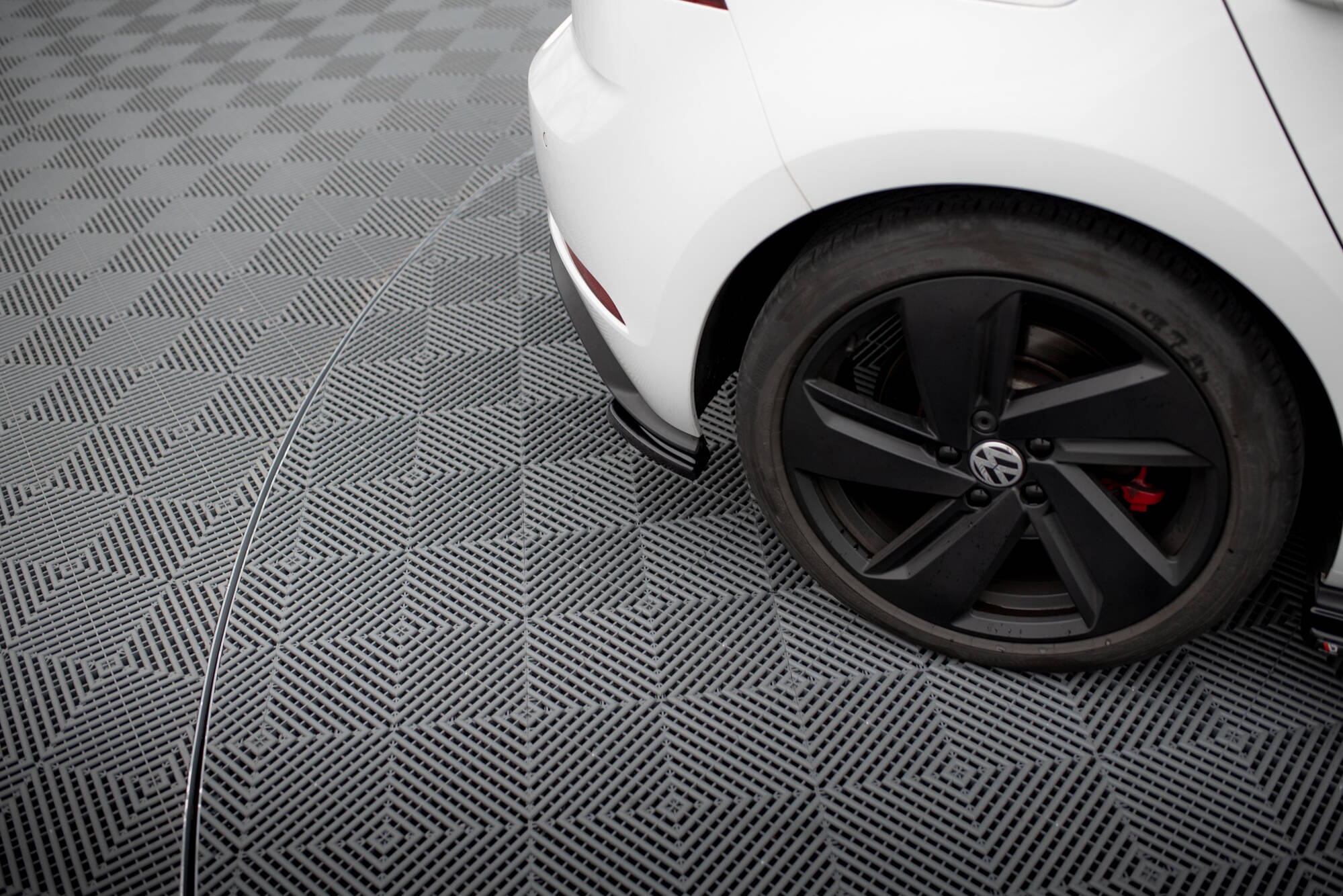 REAR SIDE SPLITTERS VW GOLF VII GTI FACELIFT - Image 2