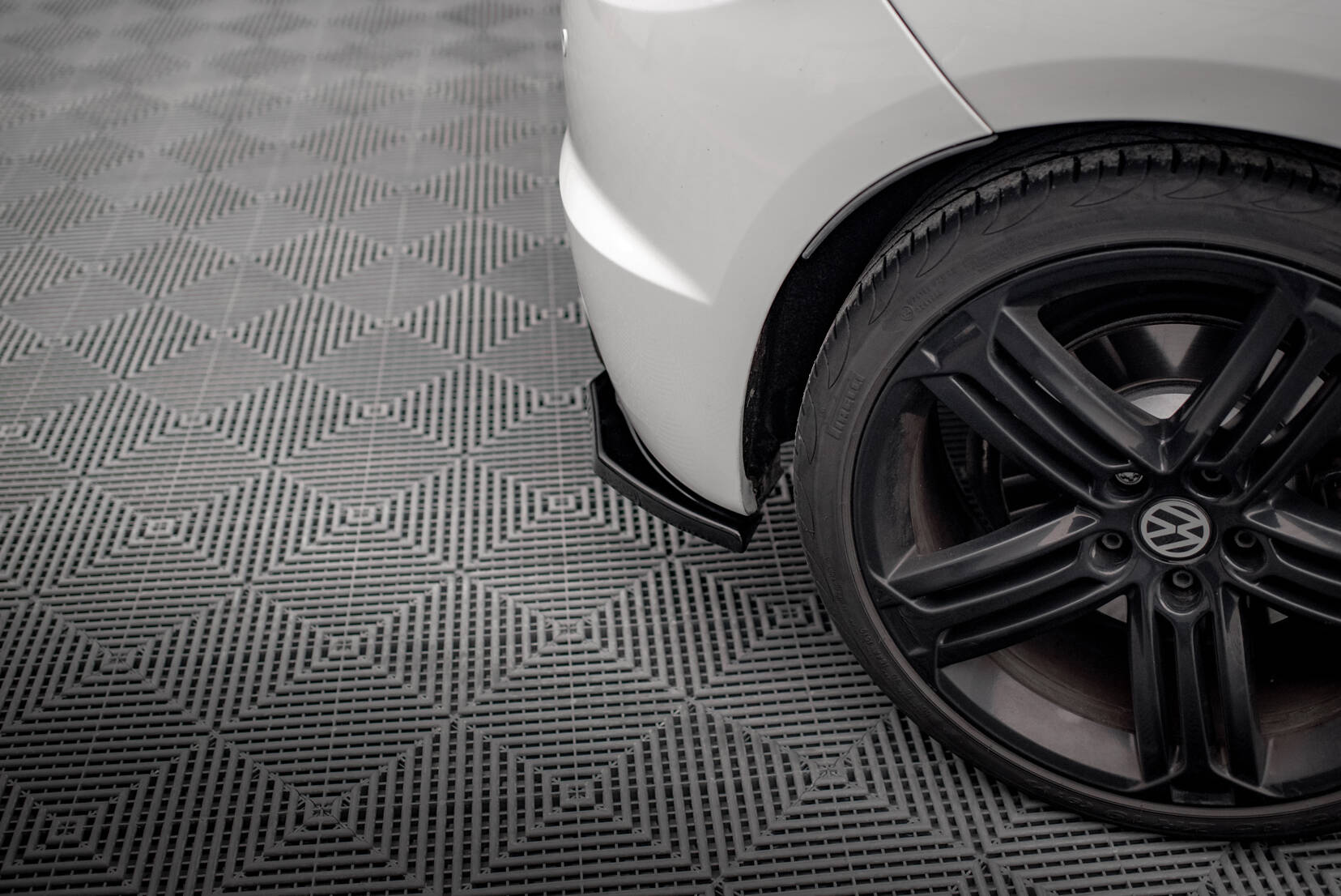 REAR SIDE SPLITTERS VW SCIROCCO R - Image 3
